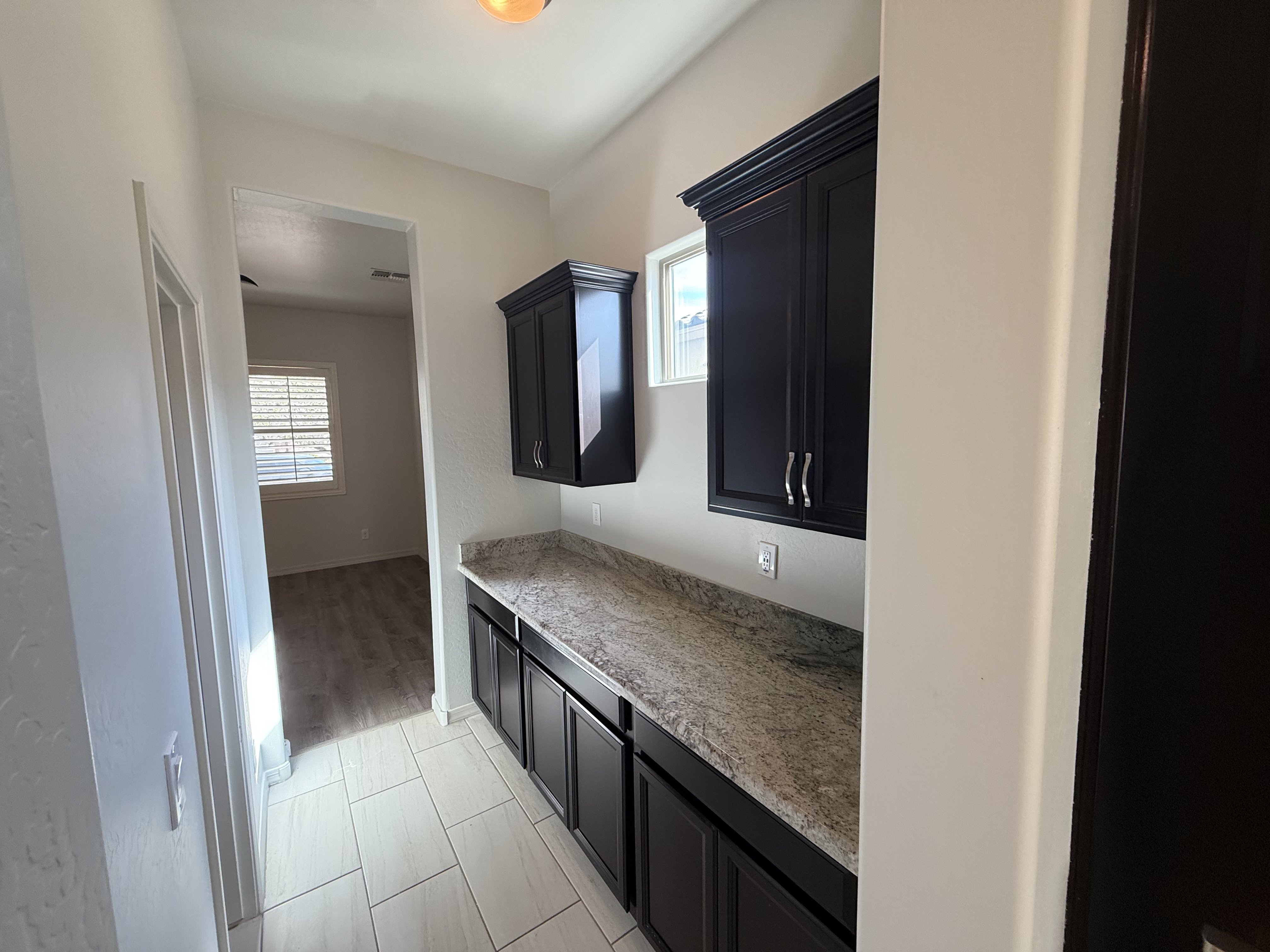 Photo 8 of 59 of 20509 W Valley View Dr, Buckeye, AZ