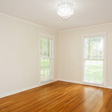 Property photo 3 of 2415 Kirby Rd