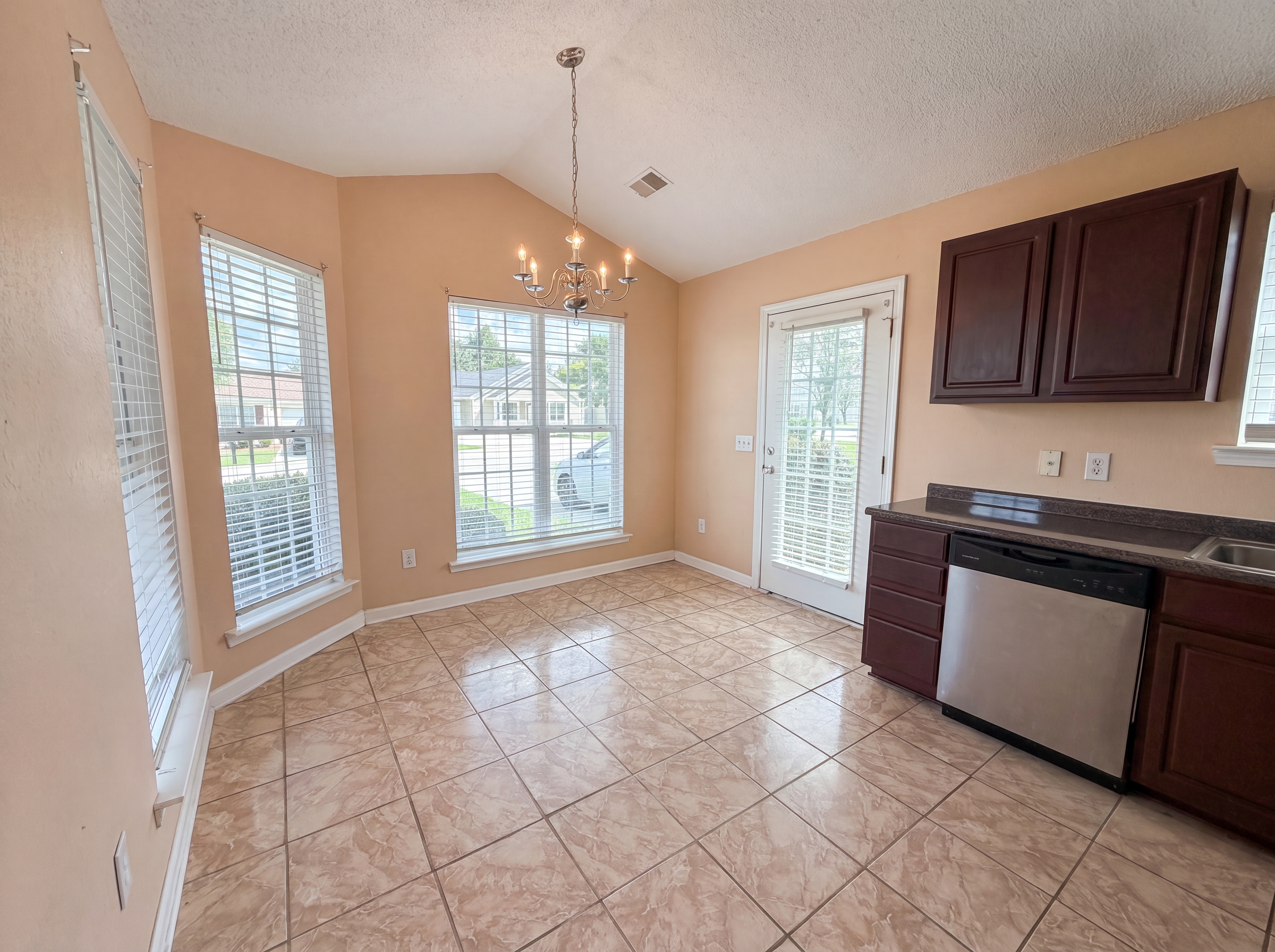 Photo 6 of 16 of 316 Legend Oaks Dr, Columbia, SC