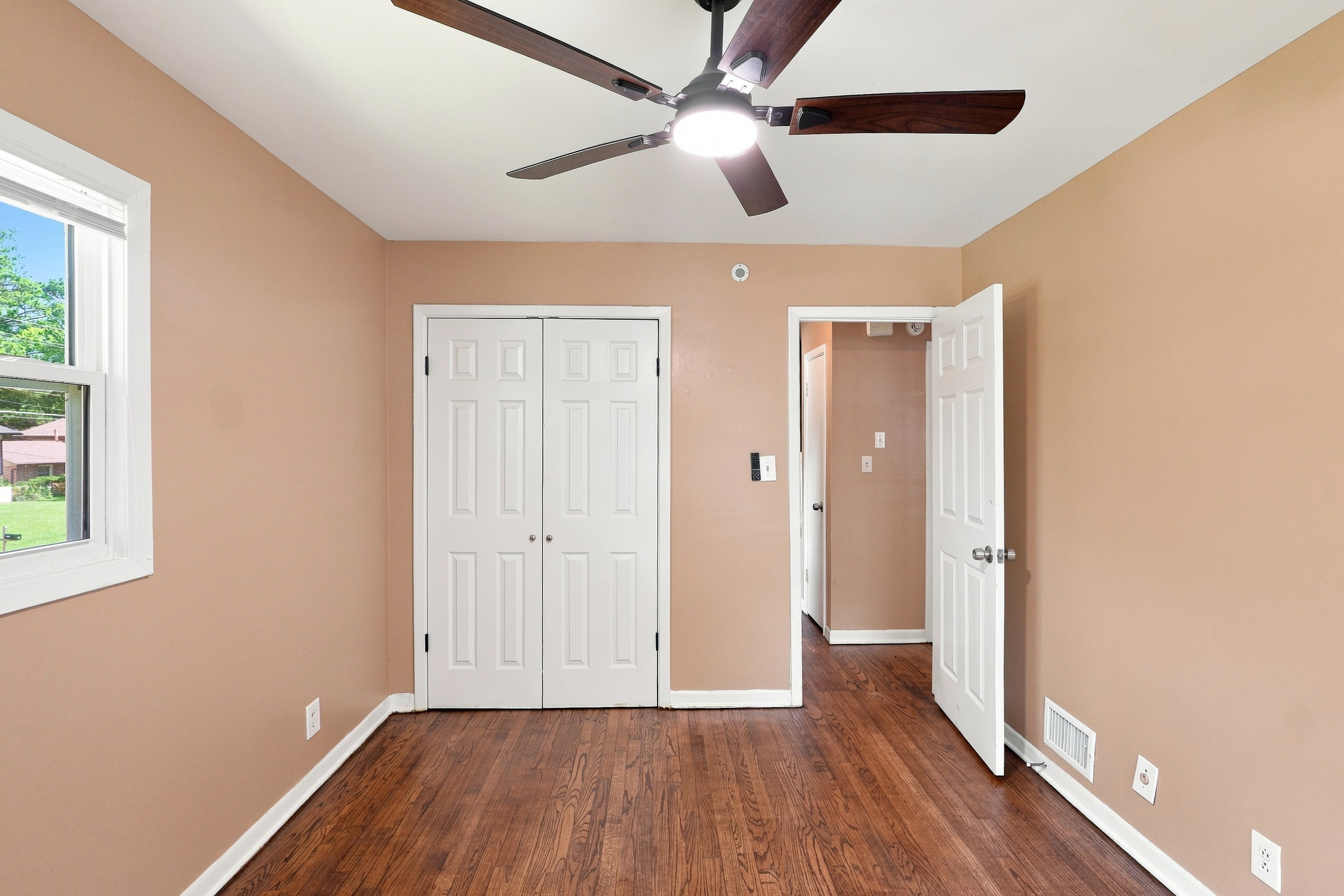 Photo 12 of 34 of 3713 Elkridge Dr, Decatur, GA