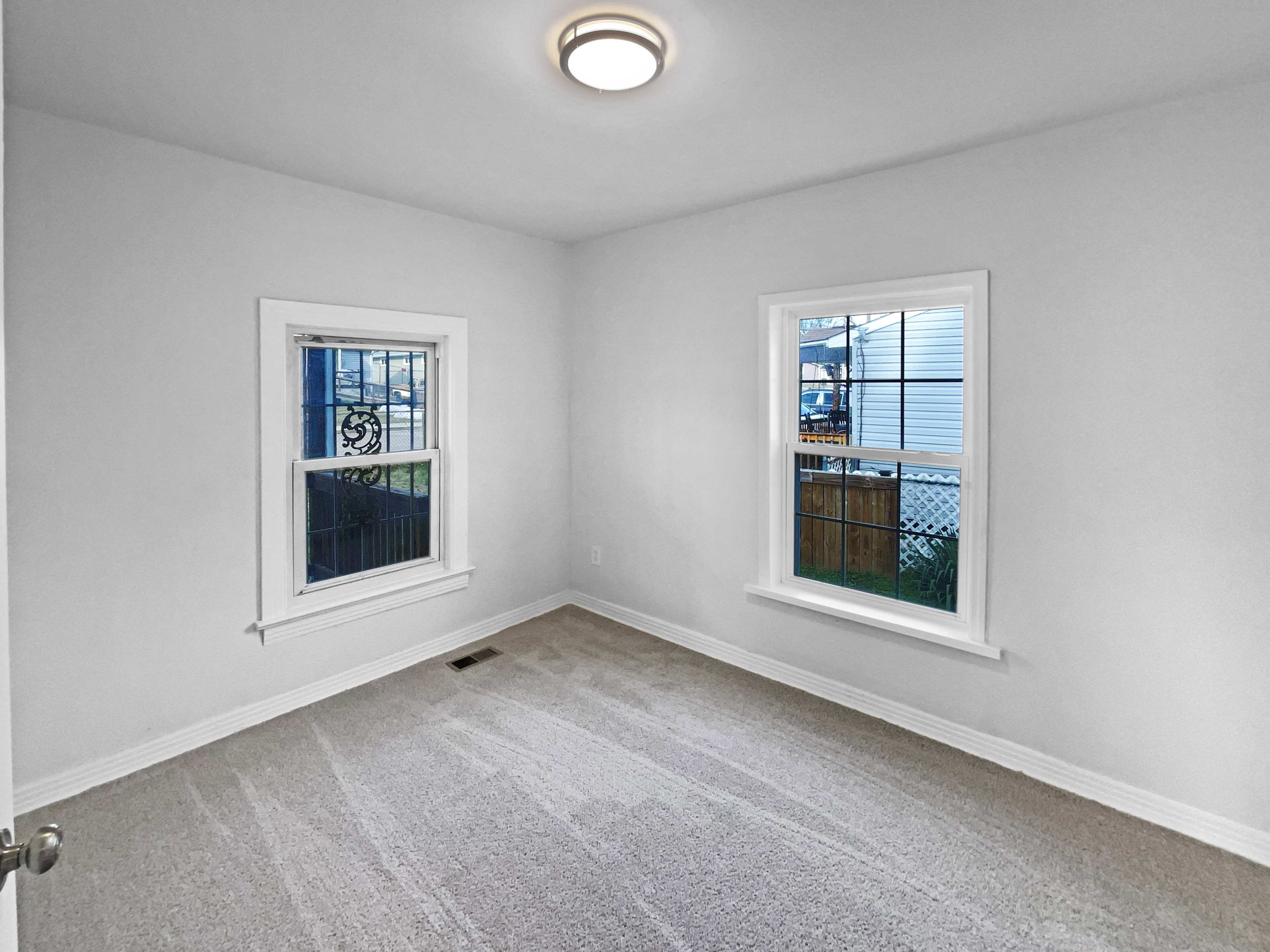 Photo 15 of 28 of 4028 Catalpa Ave, Knoxville, TN