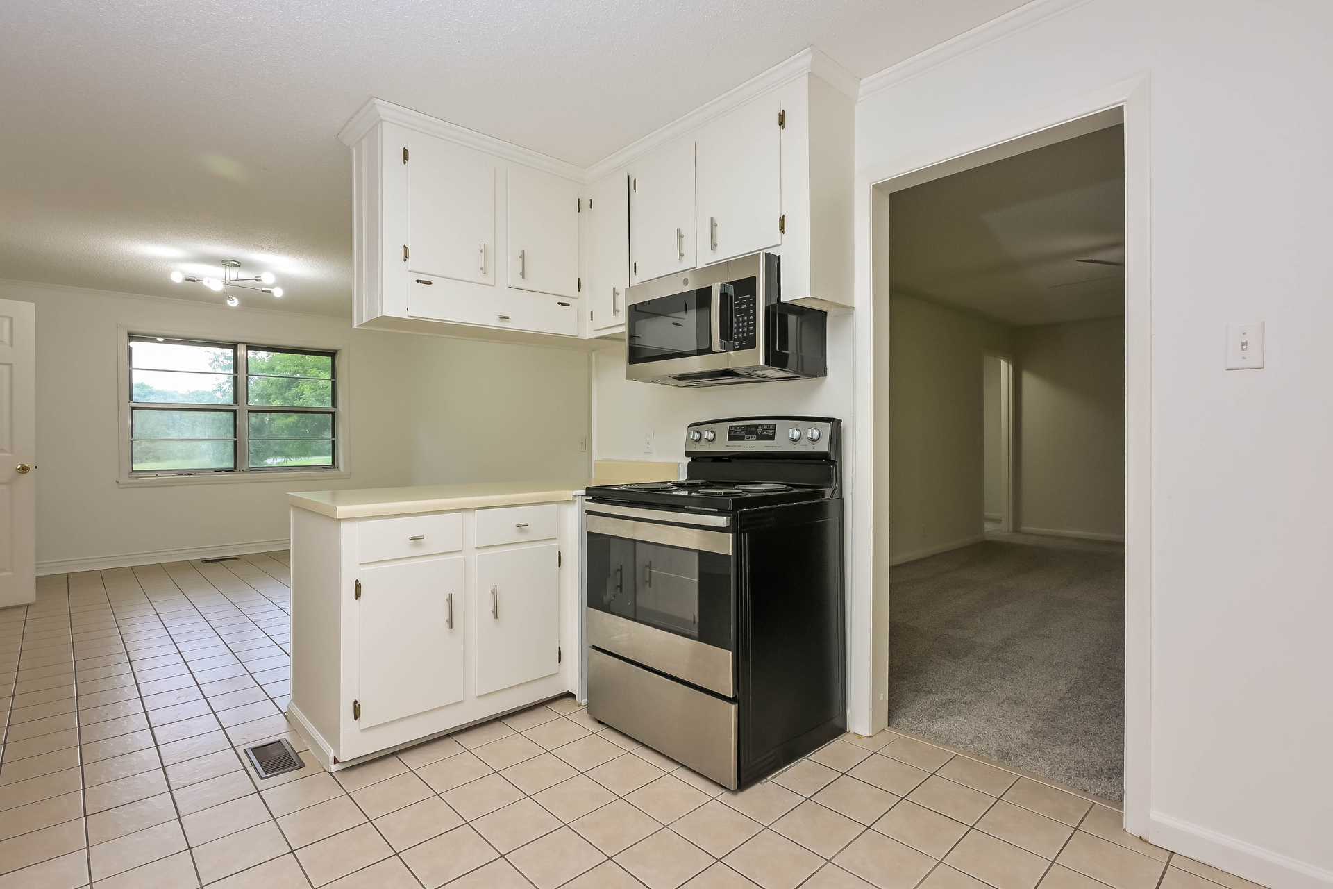 Photo 7 of 21 of 763 Oak Ave, Pinehurst, GA
