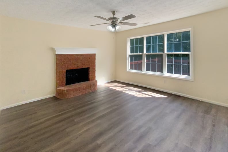 Property photo 3 of 470 Trelawney Cir