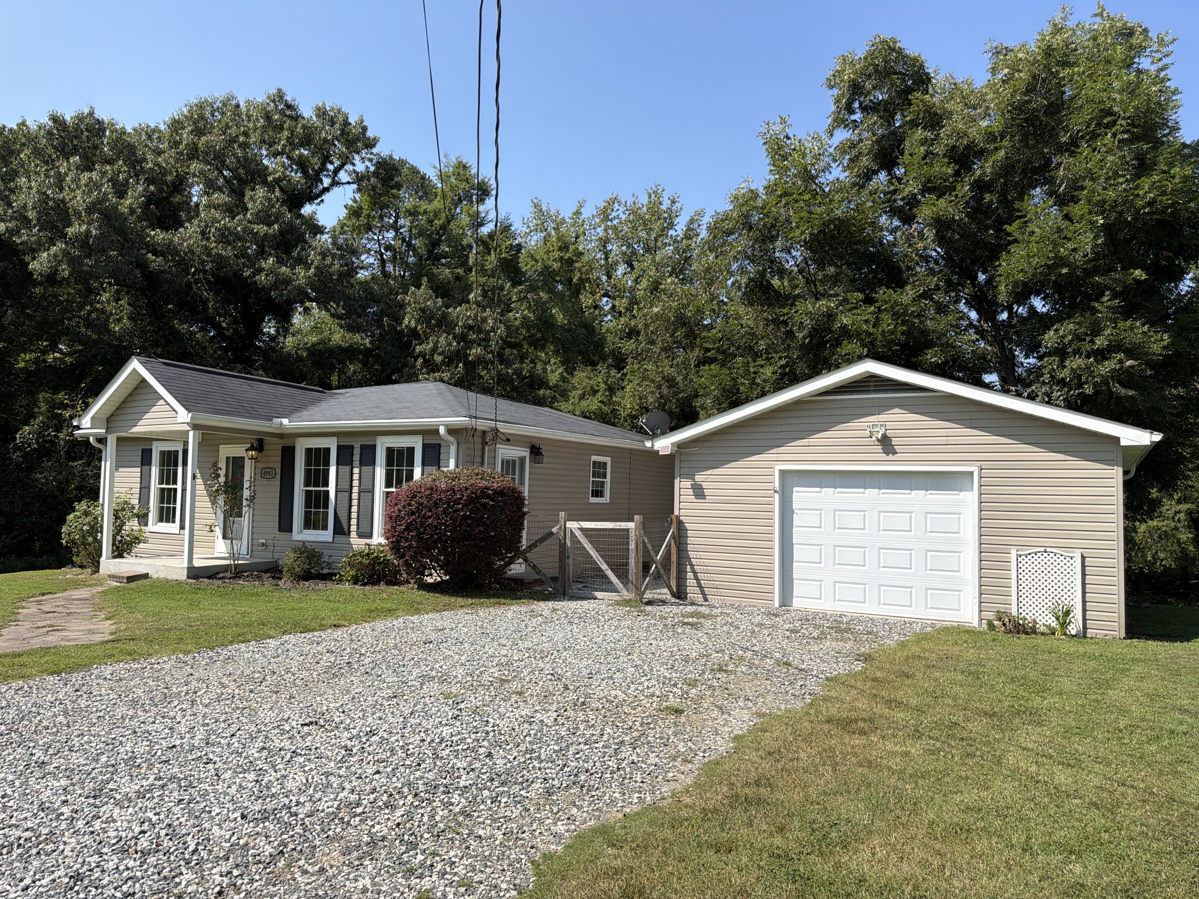 Photo 32 of 33 of 4982 Follansbee Rd, Winston Salem, NC