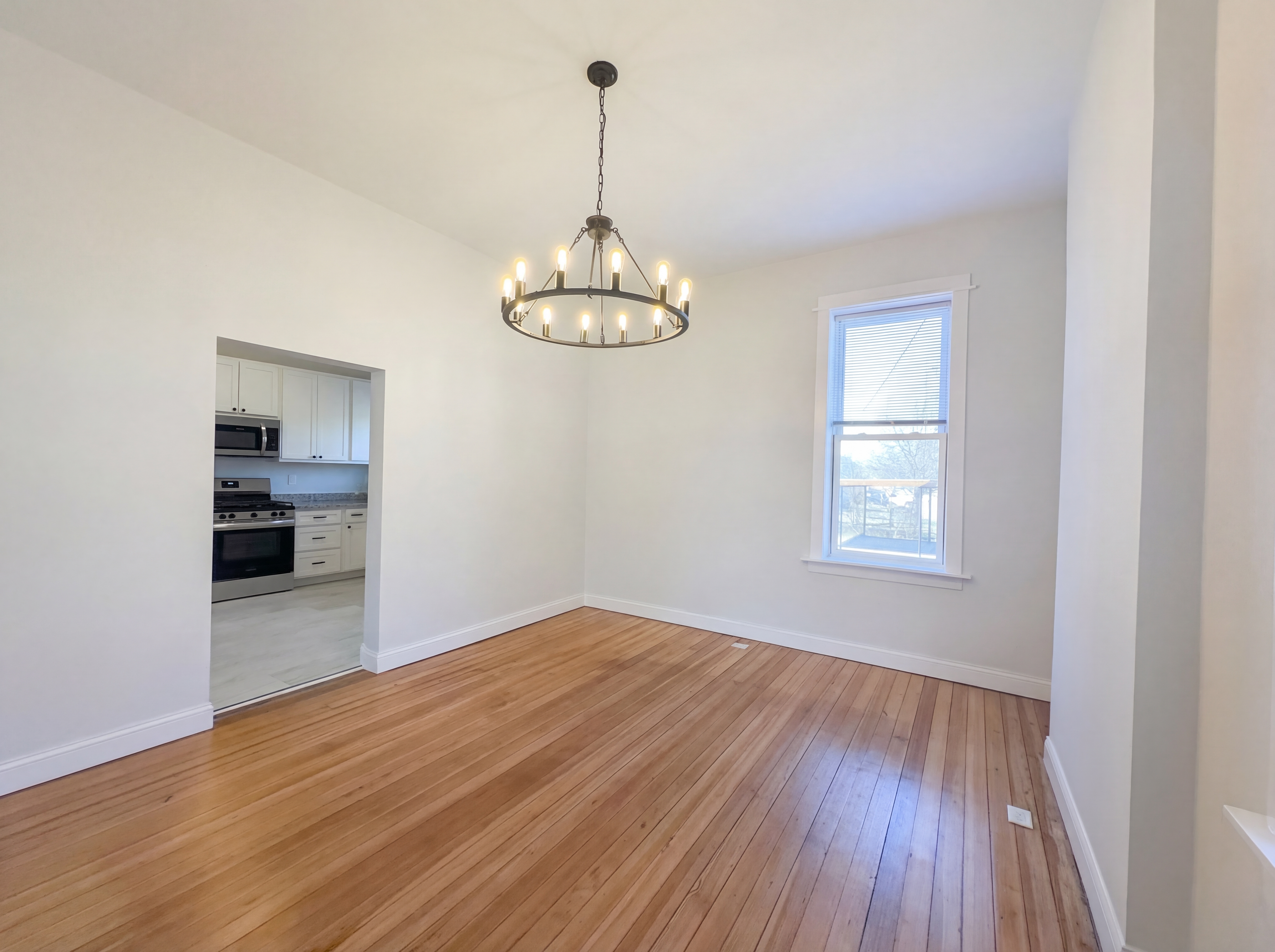 Photo 7 of 21 of 7101 Virginia Ave, Saint Louis, MO