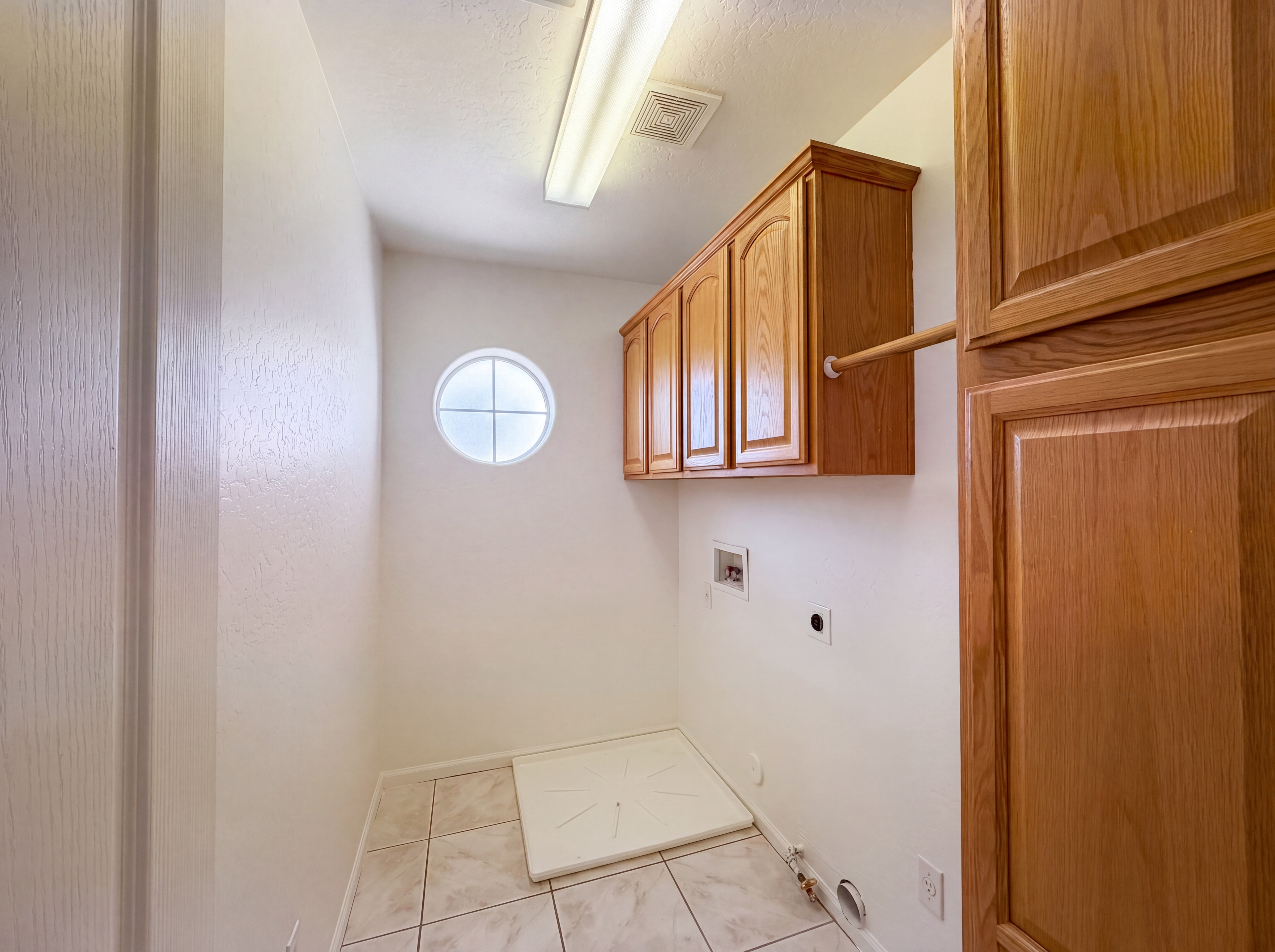 Photo 15 of 26 of 1519 E Desert Ln, Phoenix, AZ