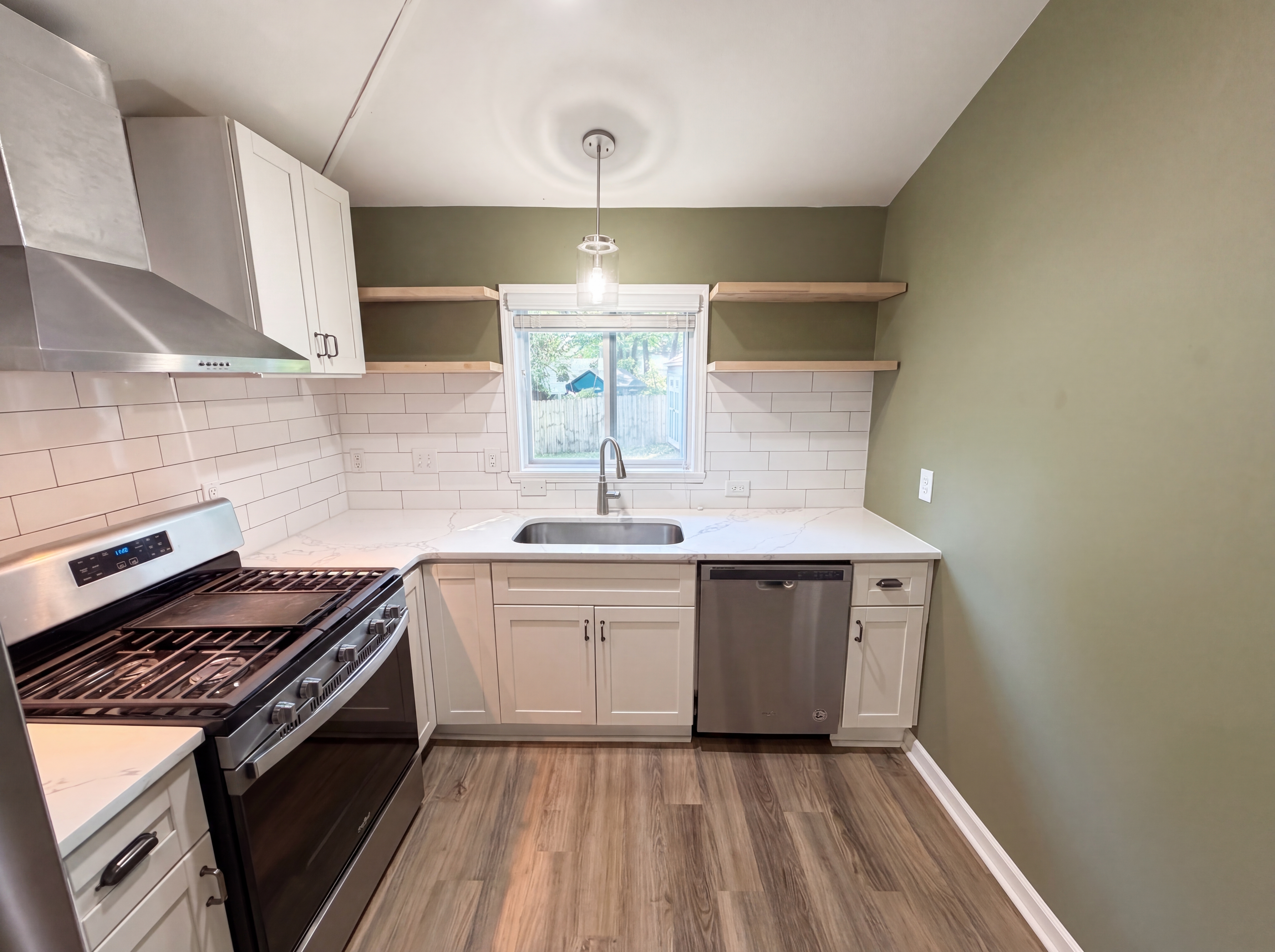 Photo 10 of 22 of 1520 Herrin Ave, Charlotte, NC