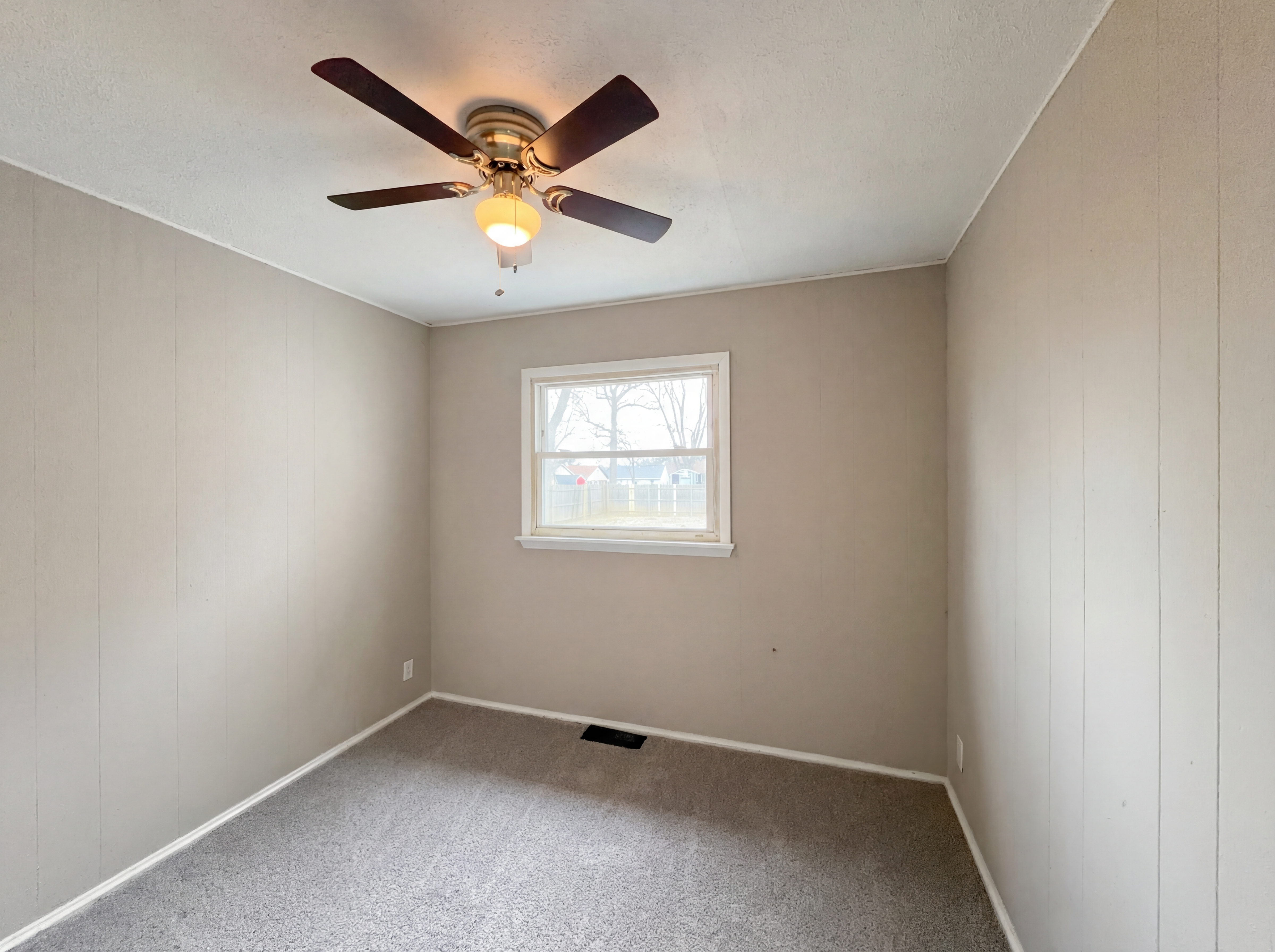 Photo 14 of 20 of 210 Littlebrook Dr, Fairfield, OH
