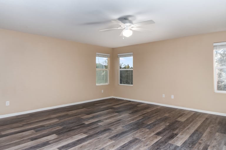 Photo 14 of 17 - 5509 S Quemoy Cir, Aurora, CO 80015