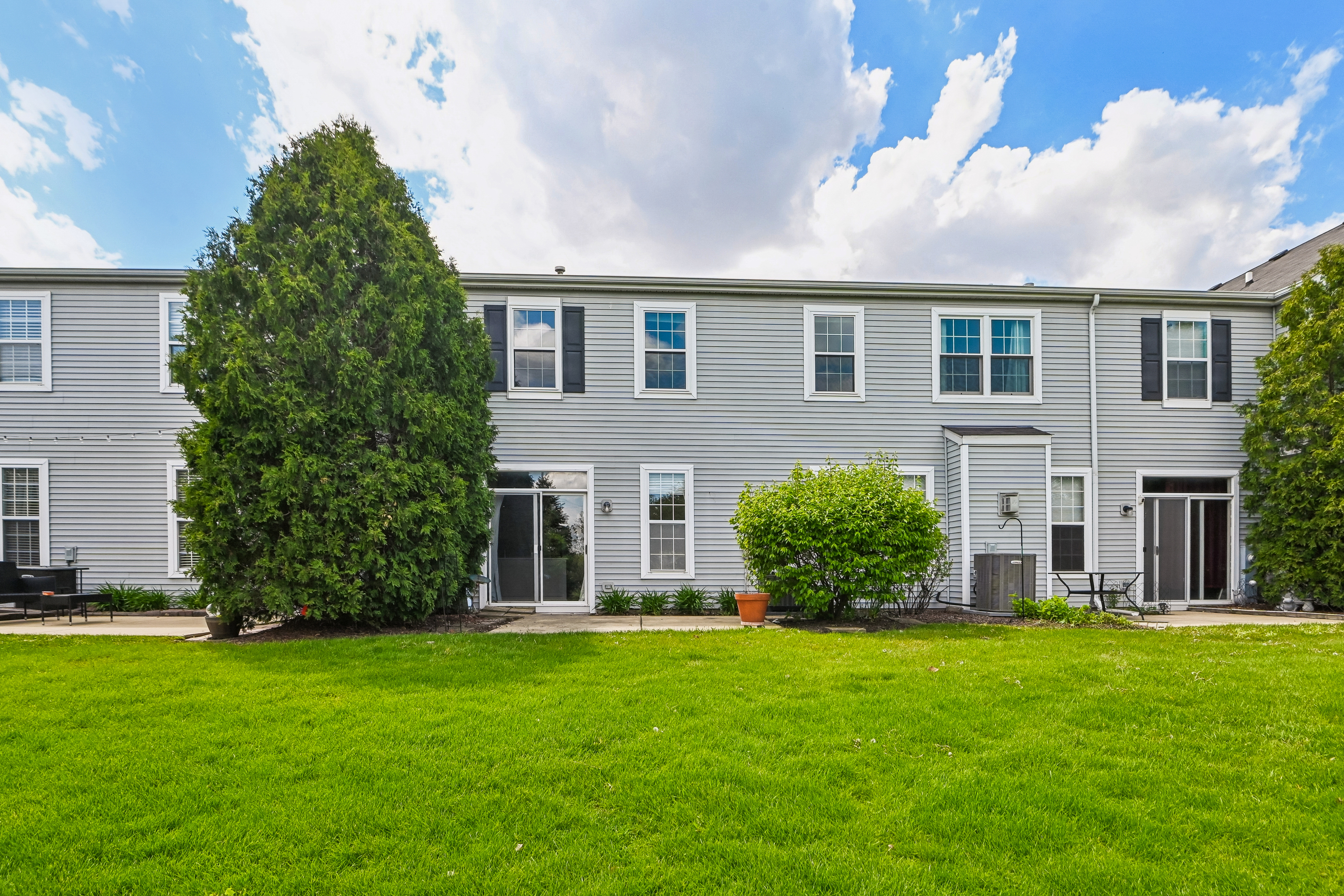 Photo 30 of 33 of 1212 Courtland Cir, Plainfield, IL