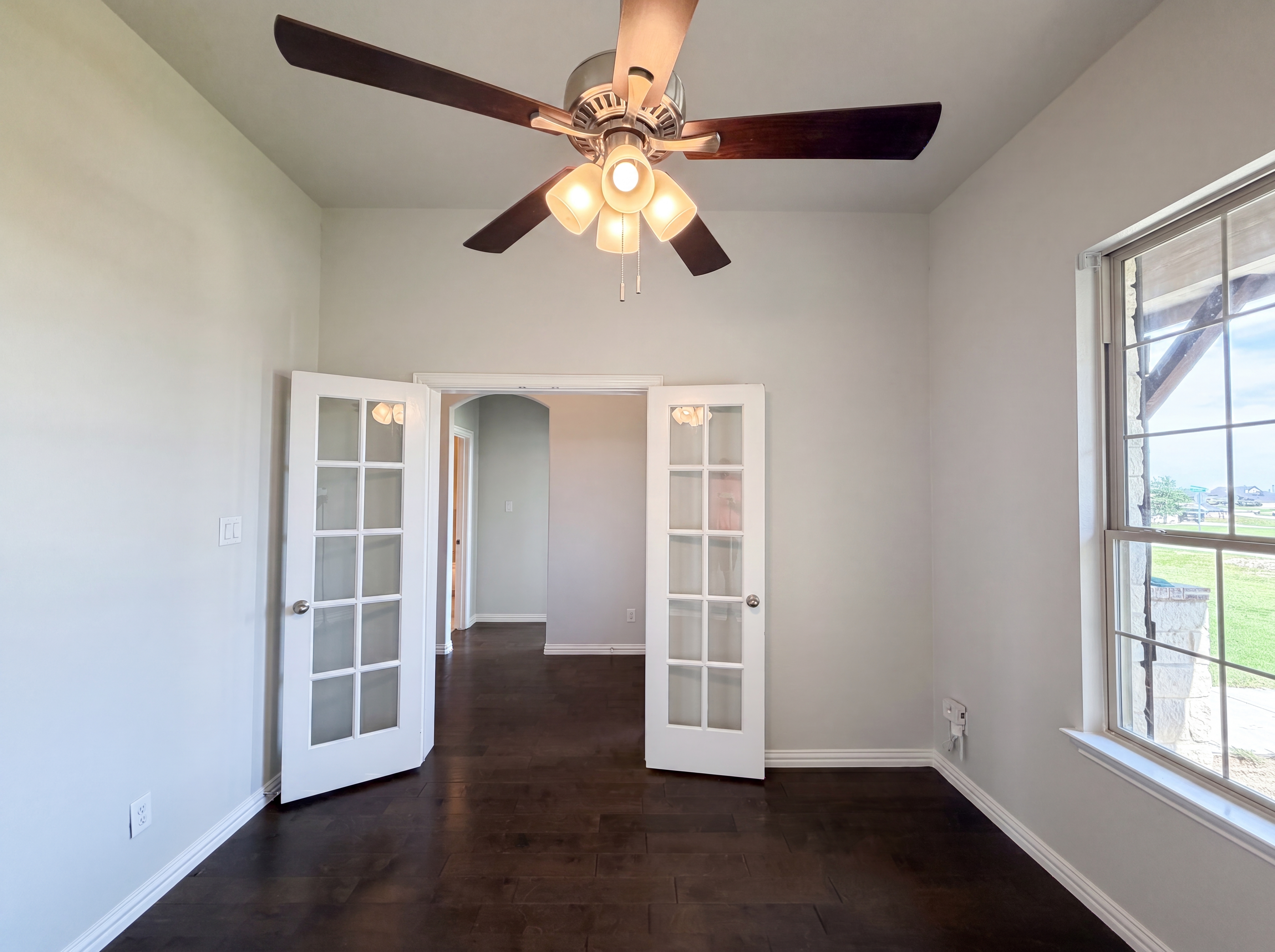 Photo 10 of 26 of 13904 Prairie Vista Ln, Ponder, TX