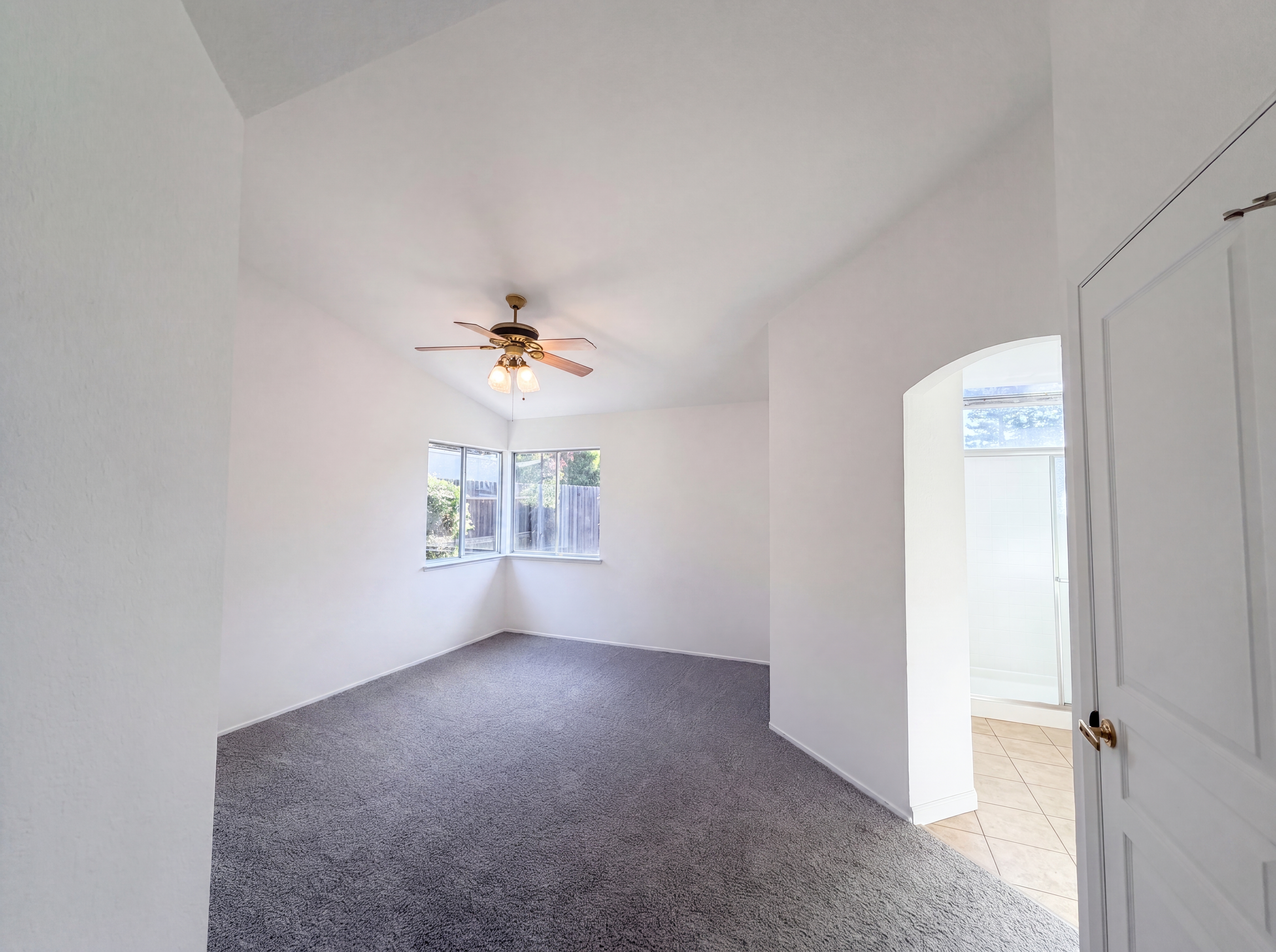 Photo 21 of 35 of 8027 Montevina Dr, Sacramento, CA