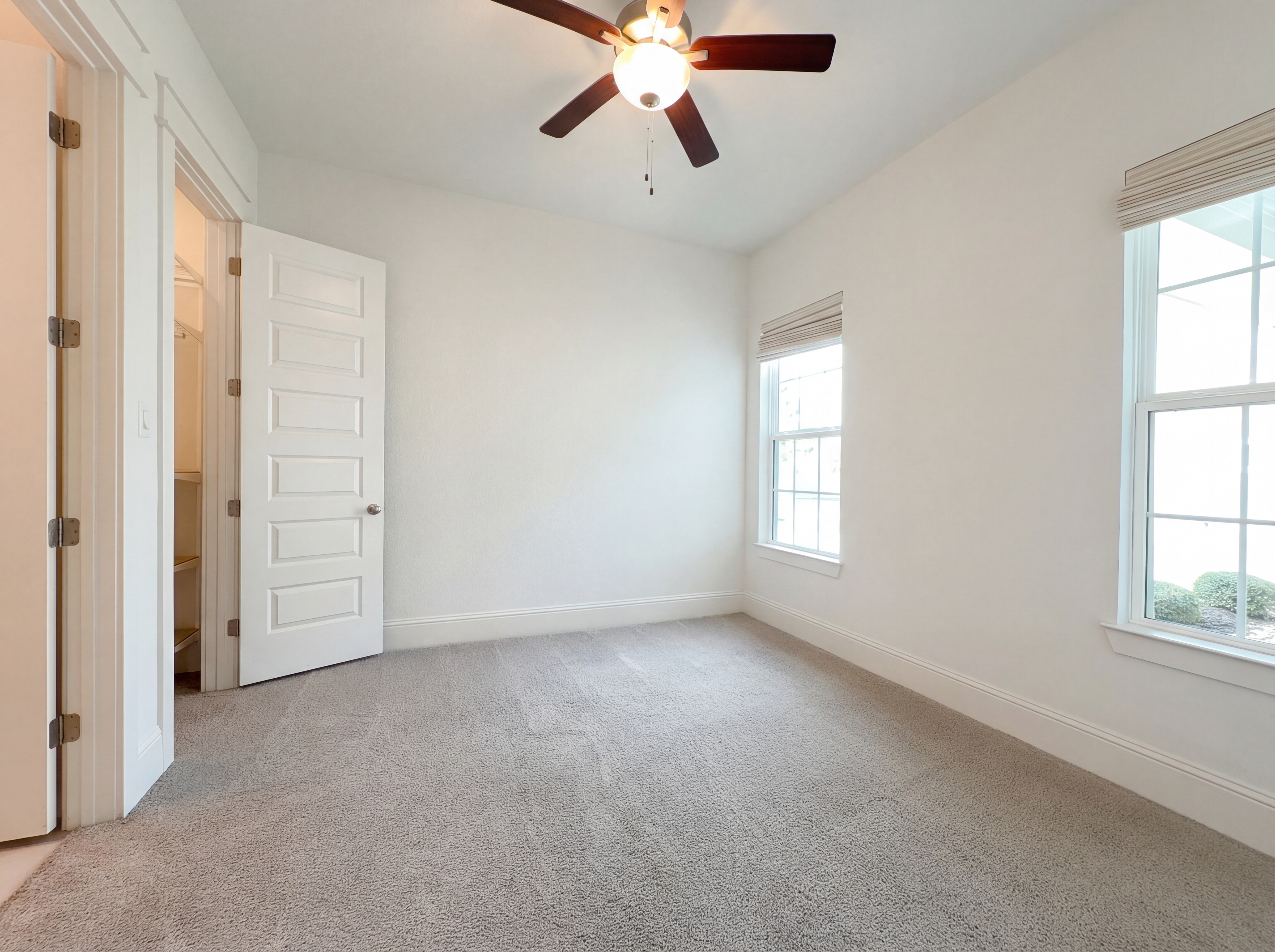 Photo 6 of 23 of 2333 Goldenglade Dr, Conroe, TX