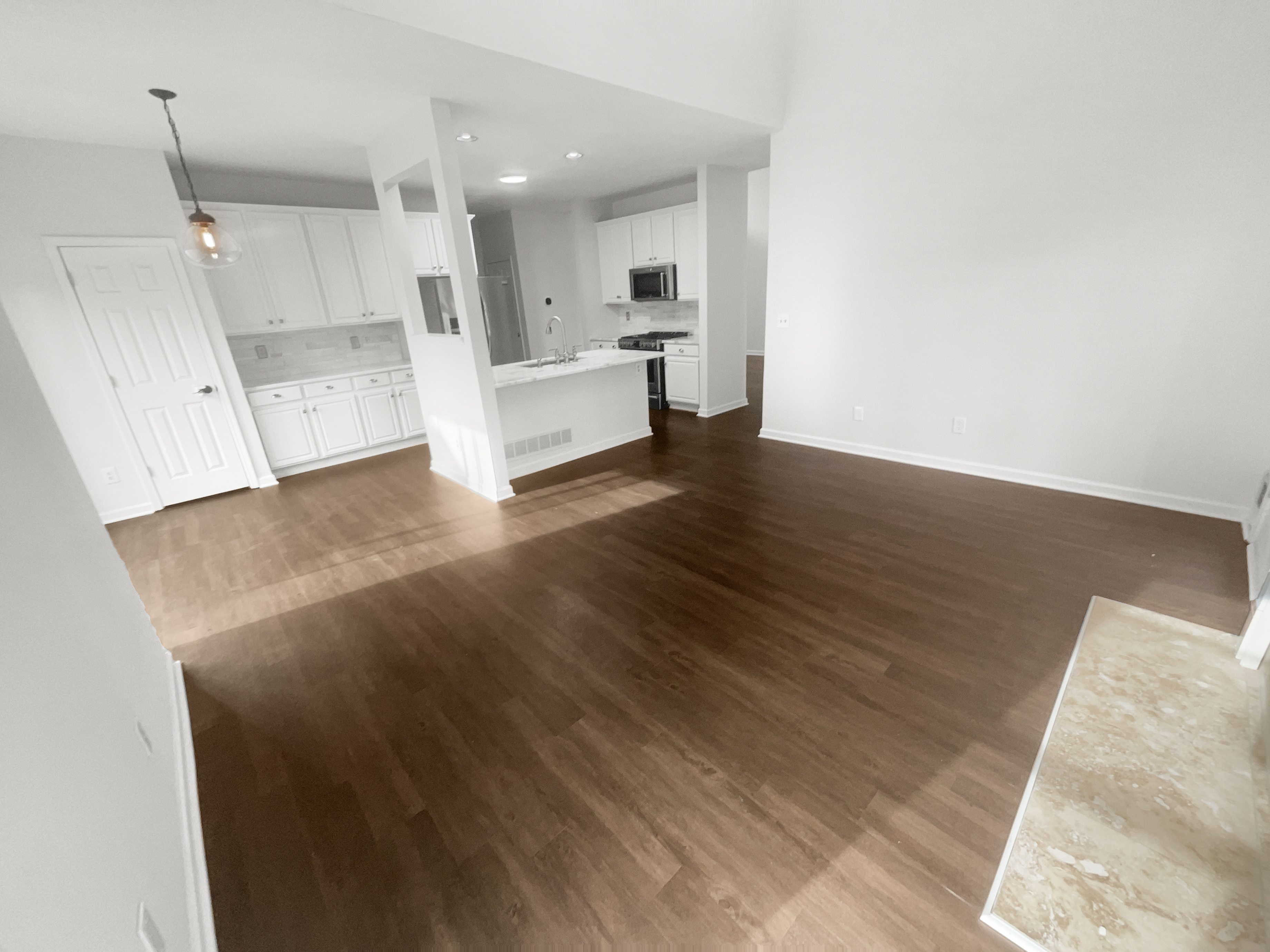 Photo 13 of 36 of 2669 Glenrose Hl, Atlanta, GA