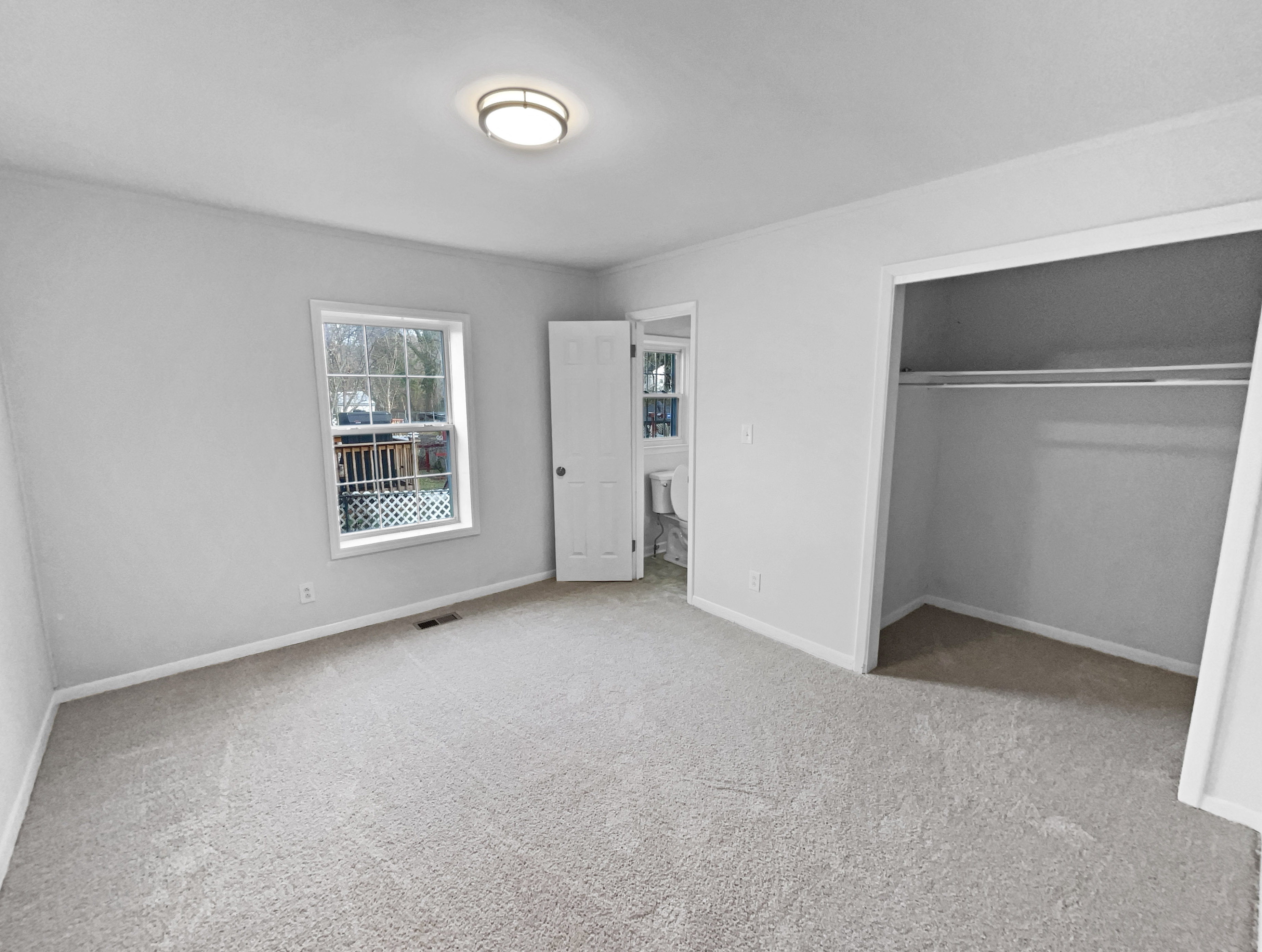 Photo 4 of 28 of 4028 Catalpa Ave, Knoxville, TN