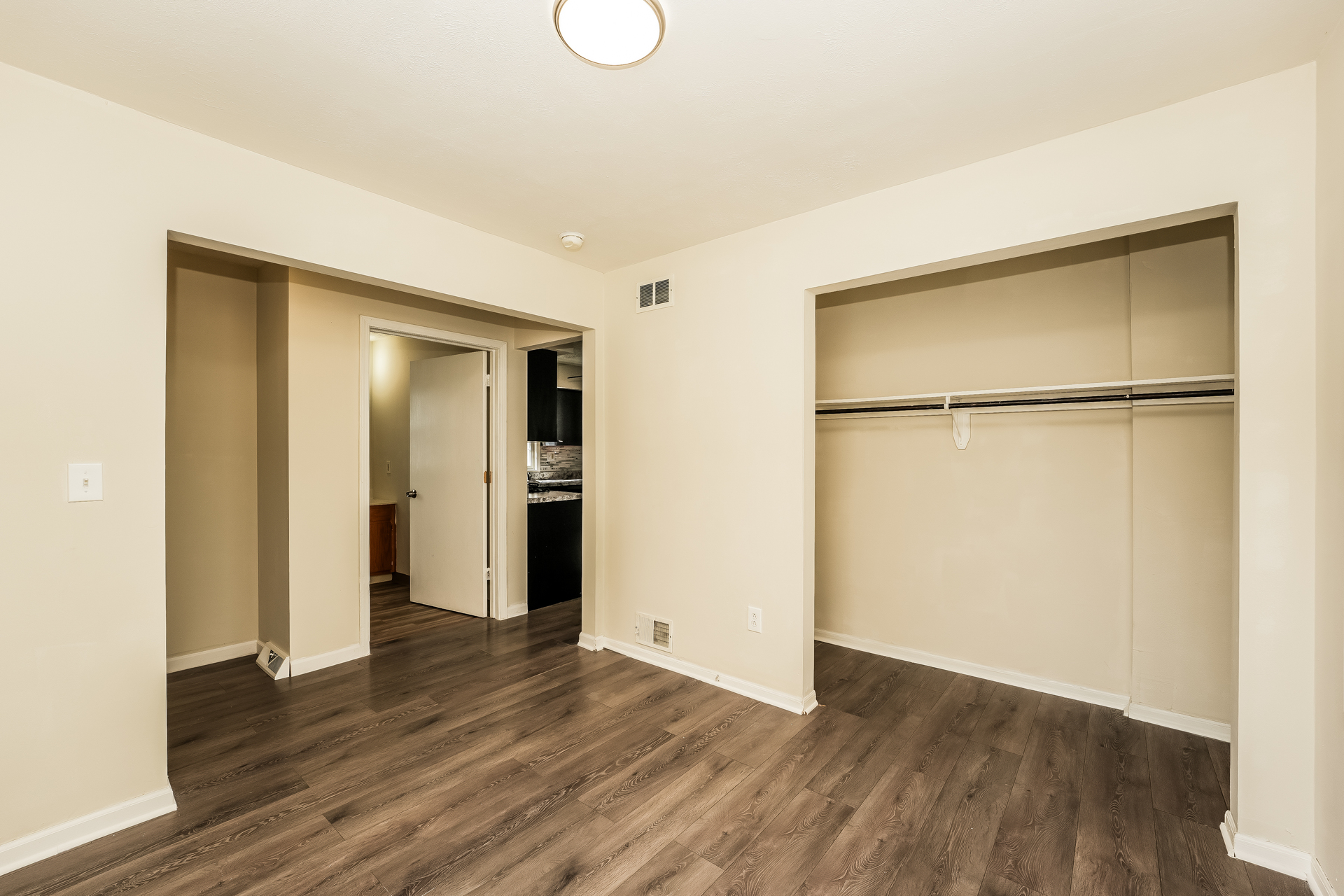 Photo 11 of 21 of 2437 E 64th St, Cleveland, OH