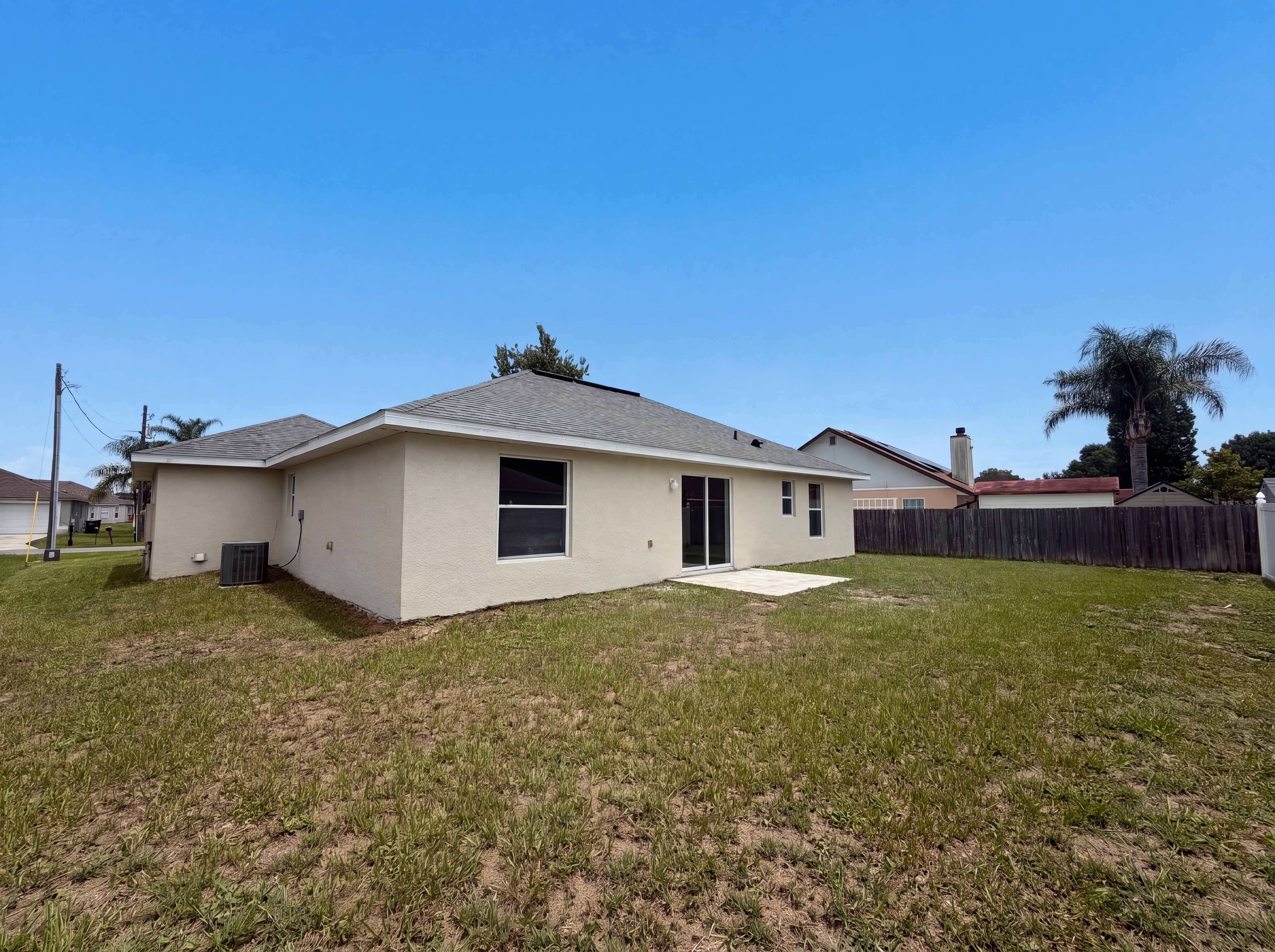 Photo 15 of 18 of 714 Dromedary Dr, Kissimmee, FL
