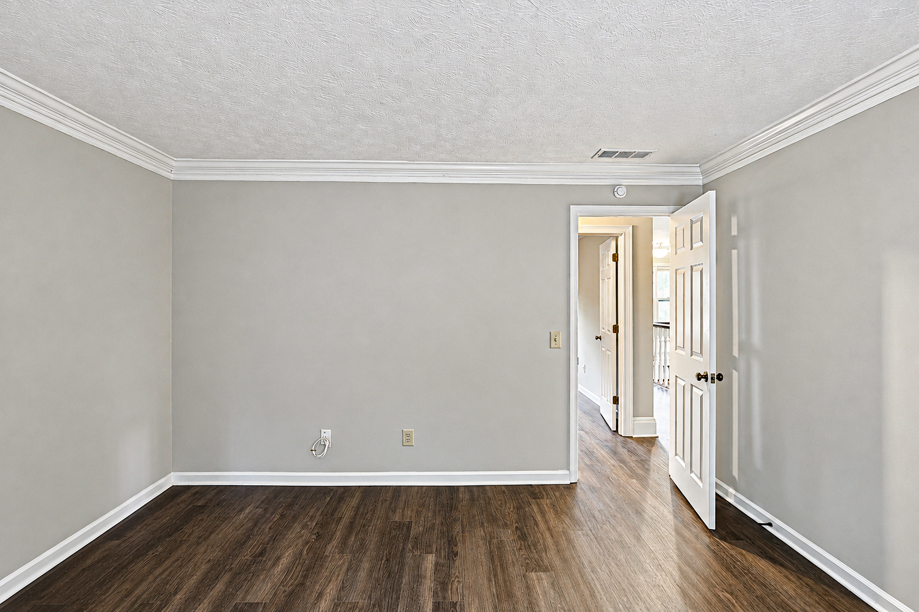 Photo 31 of 63 of 2360 Kimbrough Ct, Sandy Springs, GA