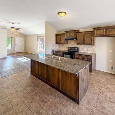 Property photo 2 of 1416 NW 129th Ter