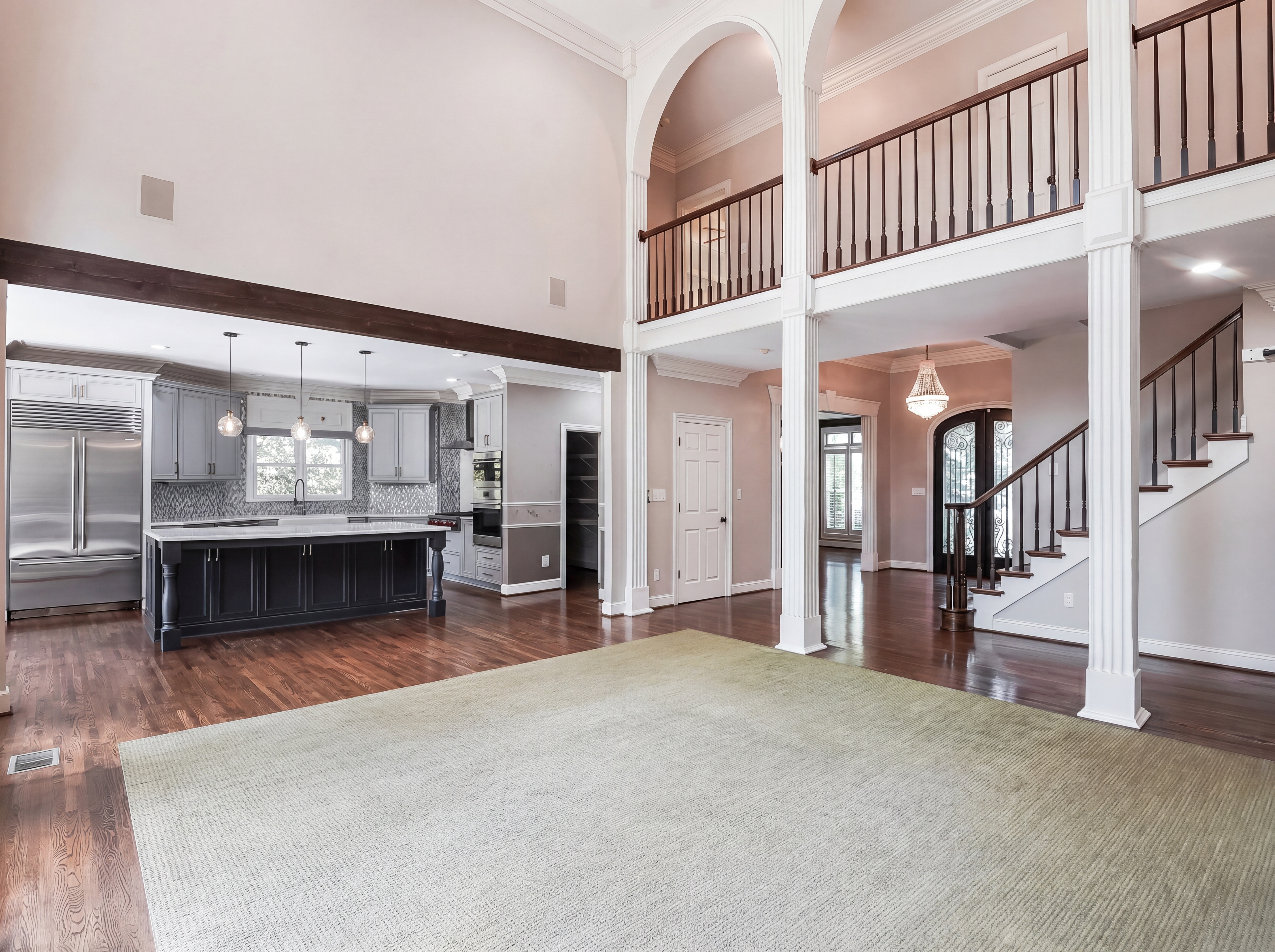 Photo 6 of 35 of 5064 Greystone Way, Hoover, AL