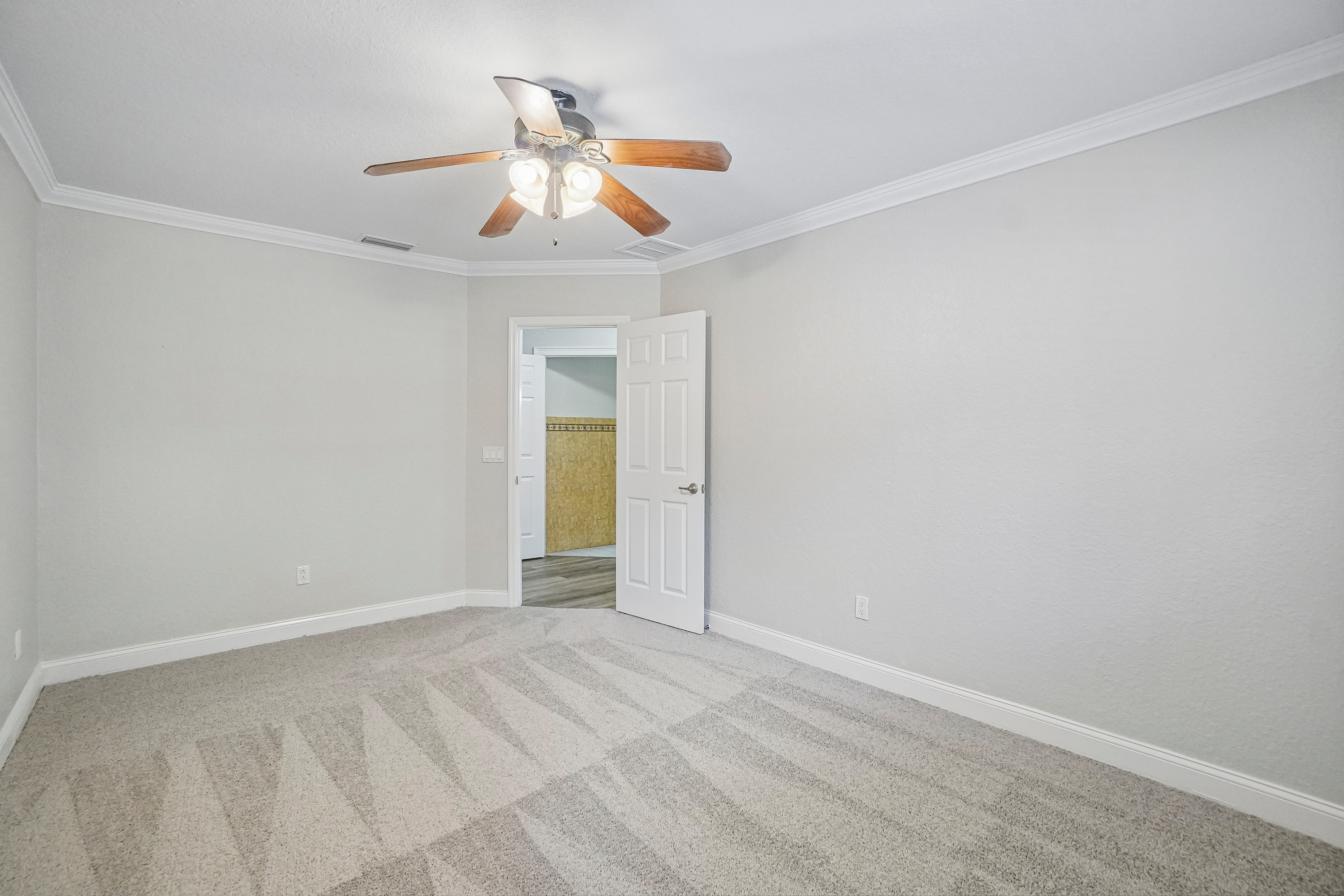 Photo 28 of 63 of 5609 Executive Dr, New Port Richey, FL