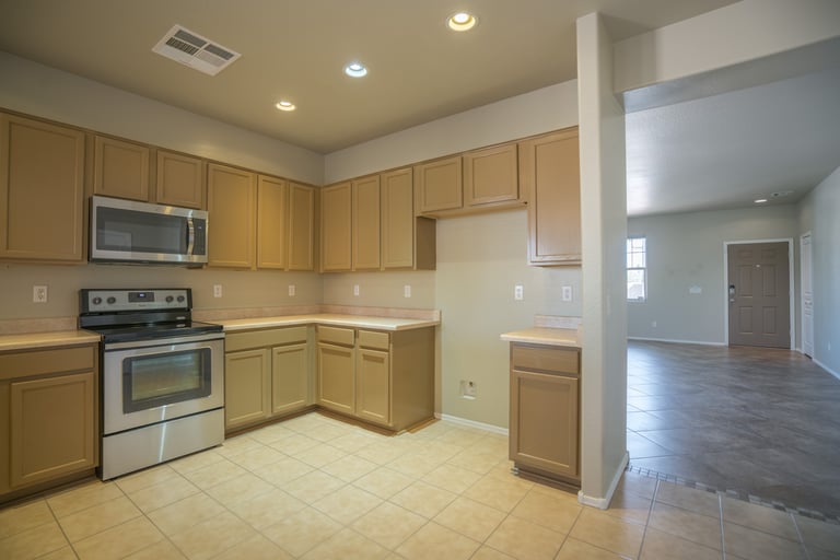Photo 7 of 30 - 7106 S 68th Gln, Laveen, AZ 85339