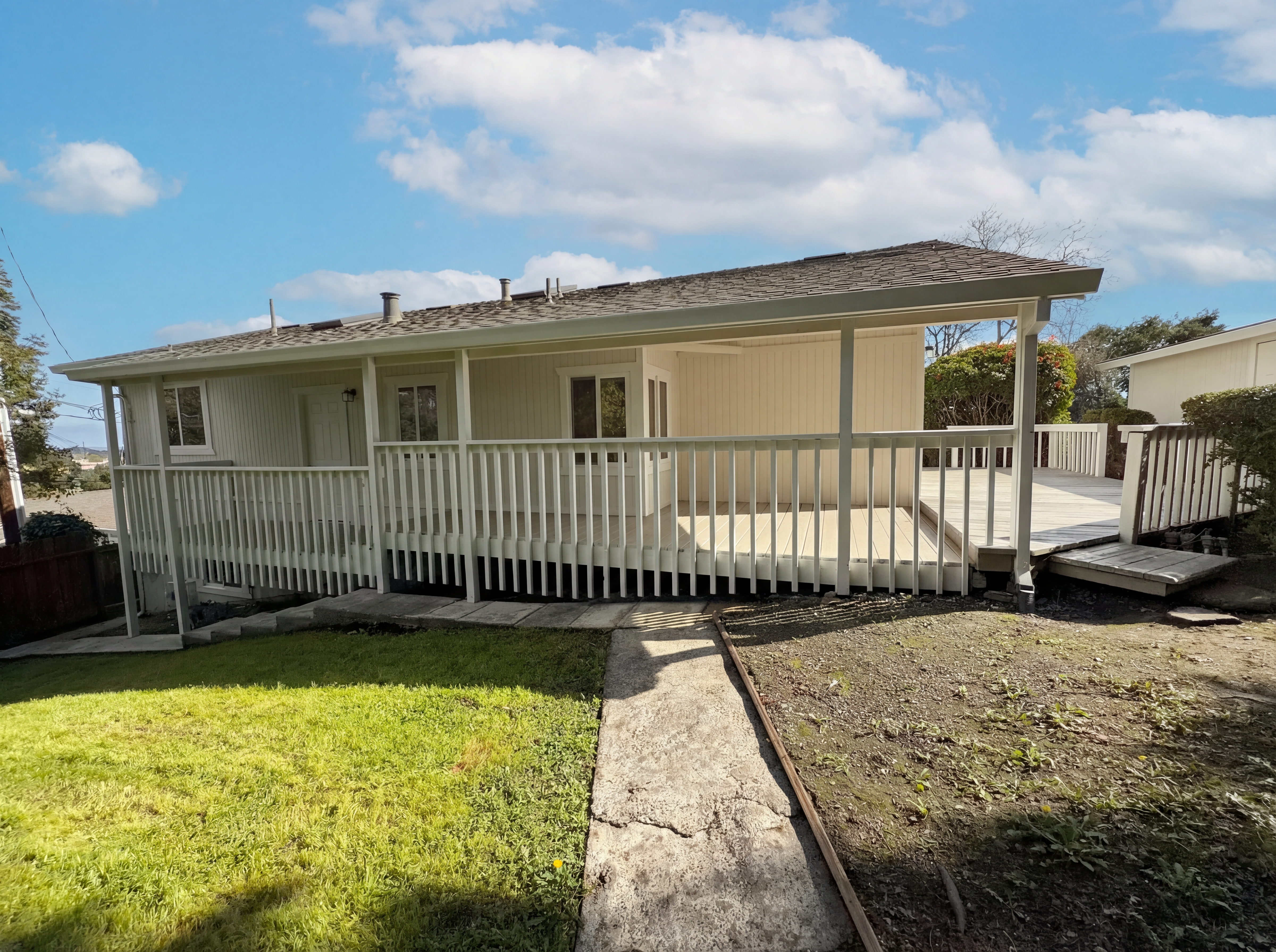 Photo 15 of 43 of 2291 Yale St, Martinez, CA