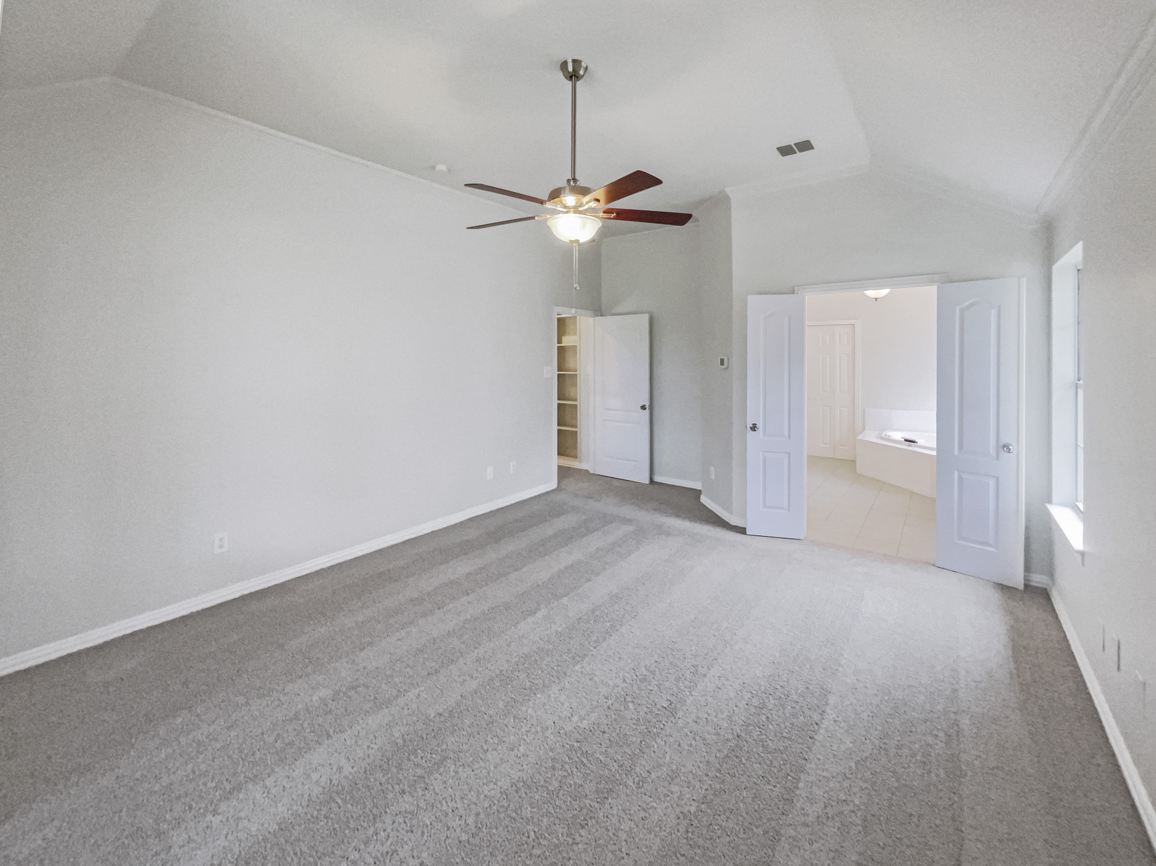 Photo 38 of 41 of 413 Thunderbrook Rd, Garland, TX