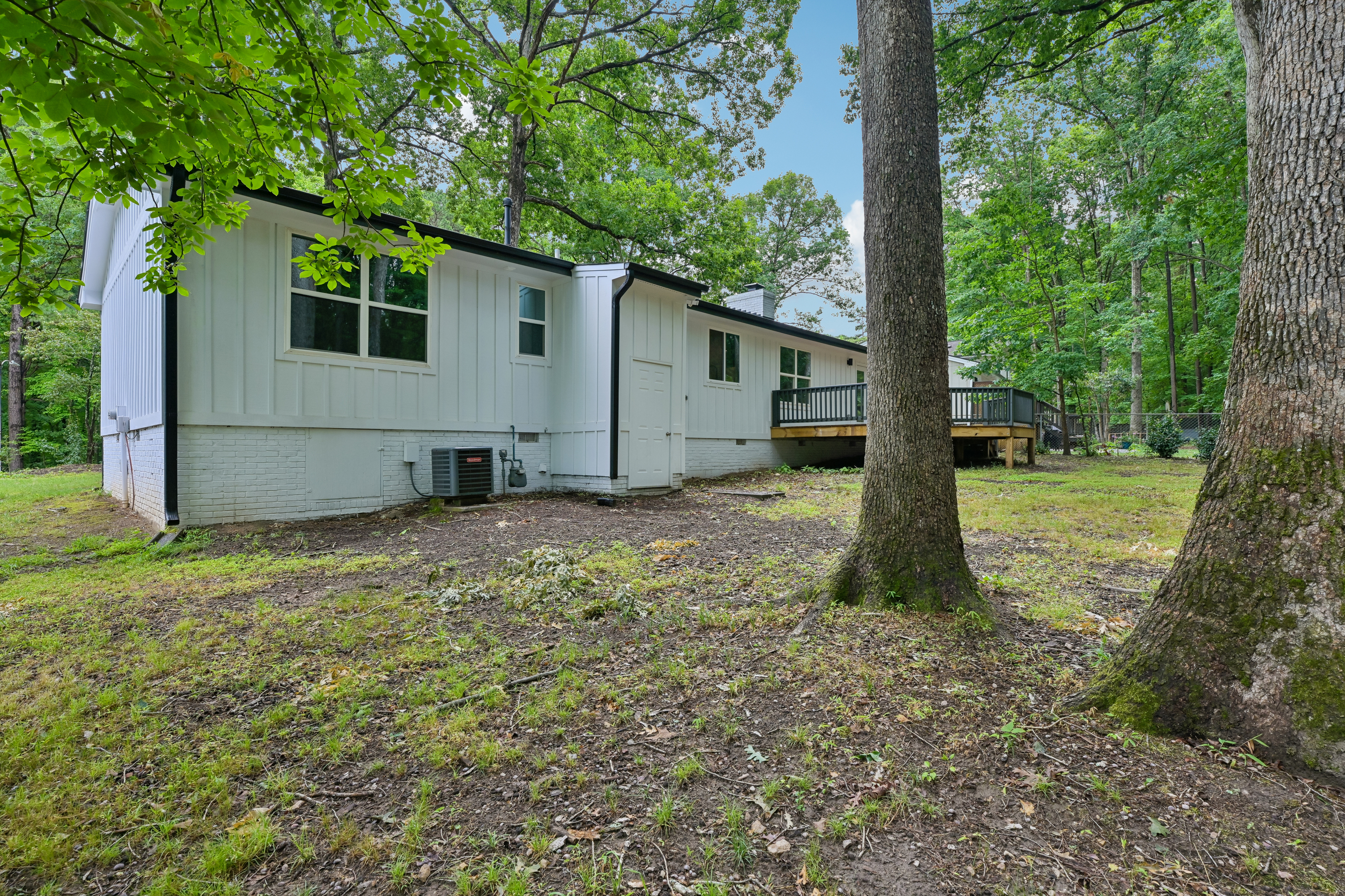 Photo 33 of 36 of 6625 Suburban Dr, Raleigh, NC