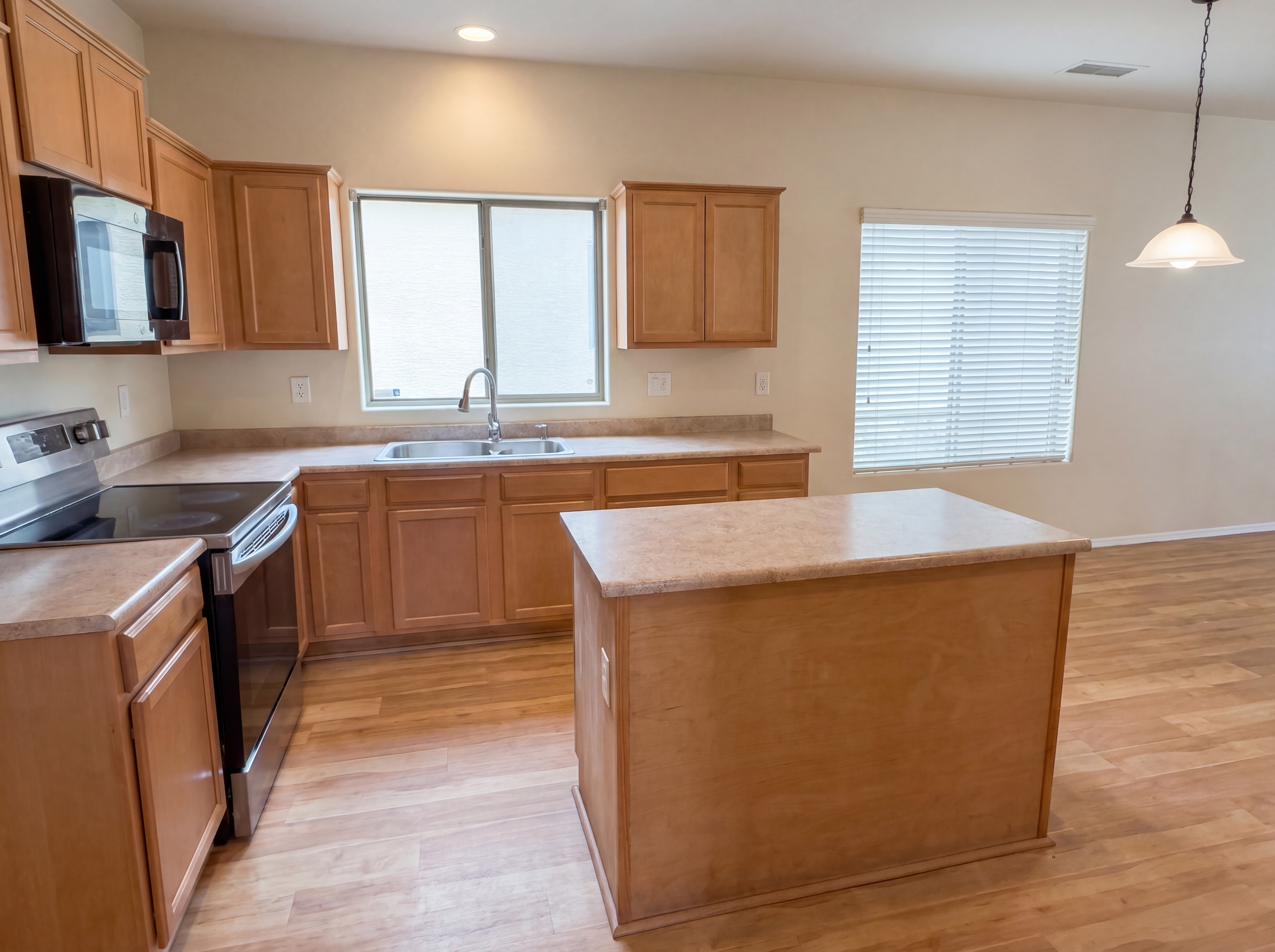 Photo 13 of 33 of 20504 N 261st Ave, Buckeye, AZ