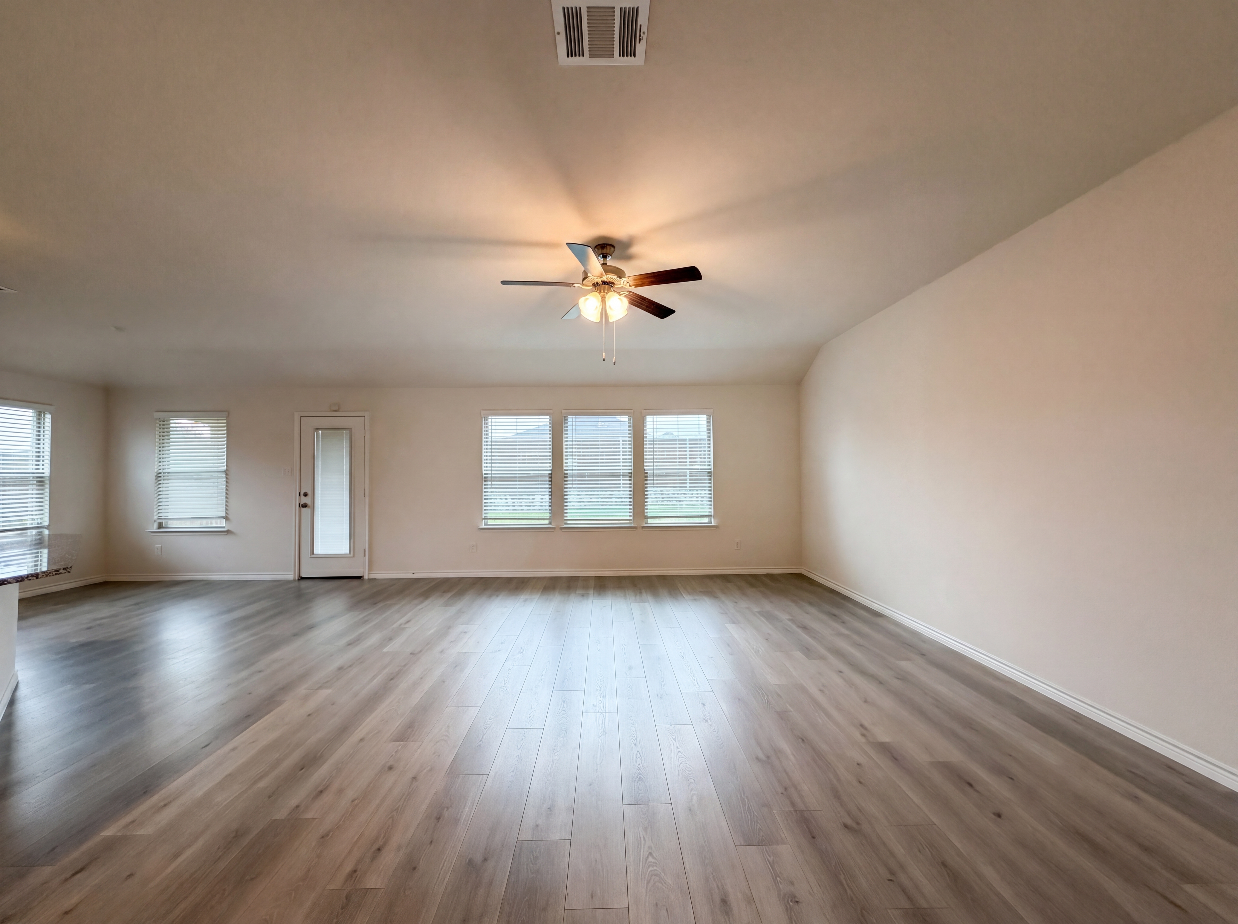 Photo 3 of 18 of 3005 Teakwood St, Anna, TX