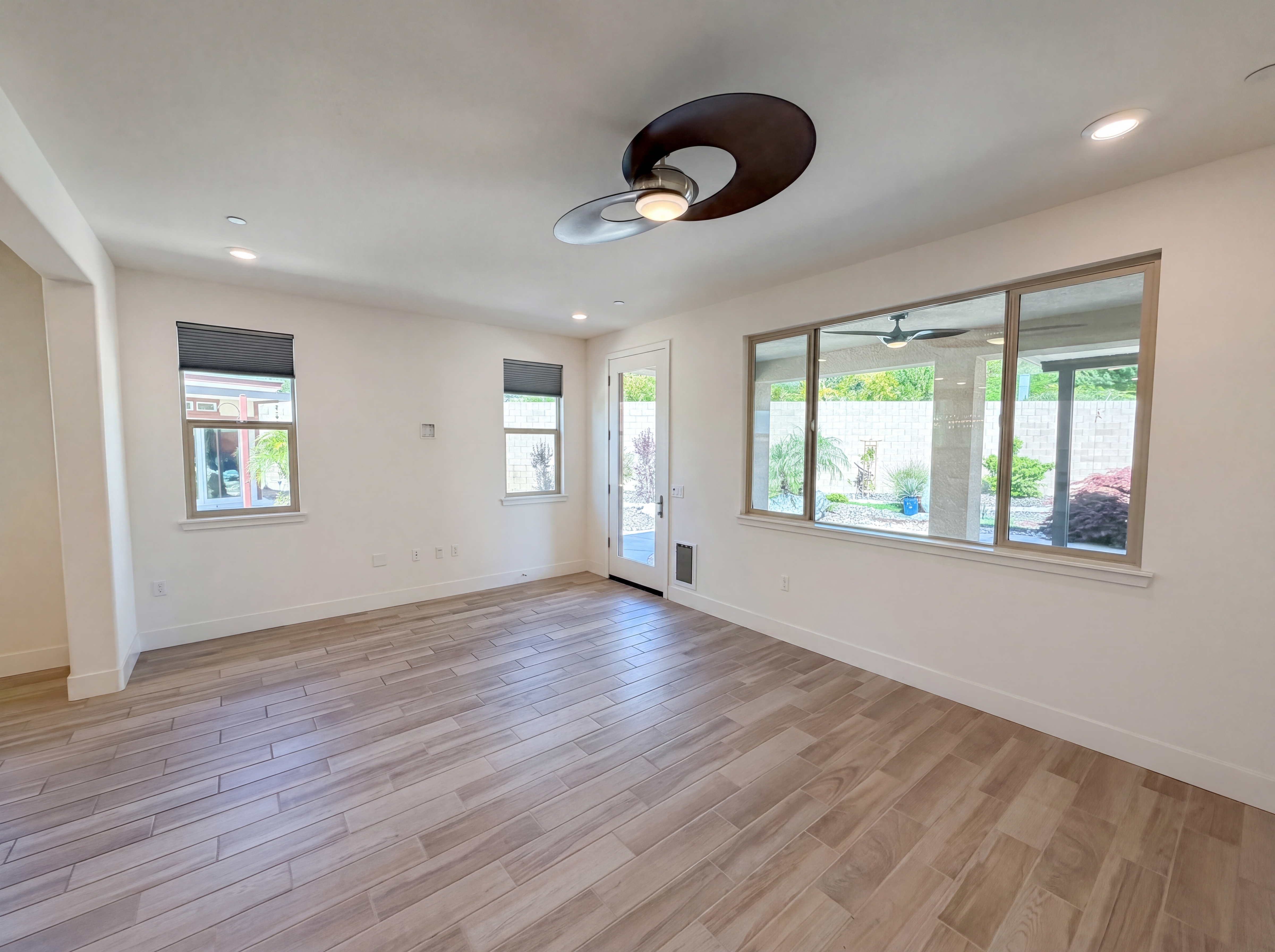 Photo 3 of 26 of 601 Evans Ct, El Dorado Hills, CA