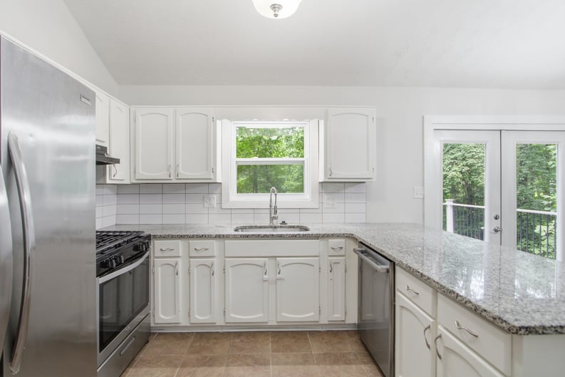 Property photo 2 of 1035 Lakewood Dr