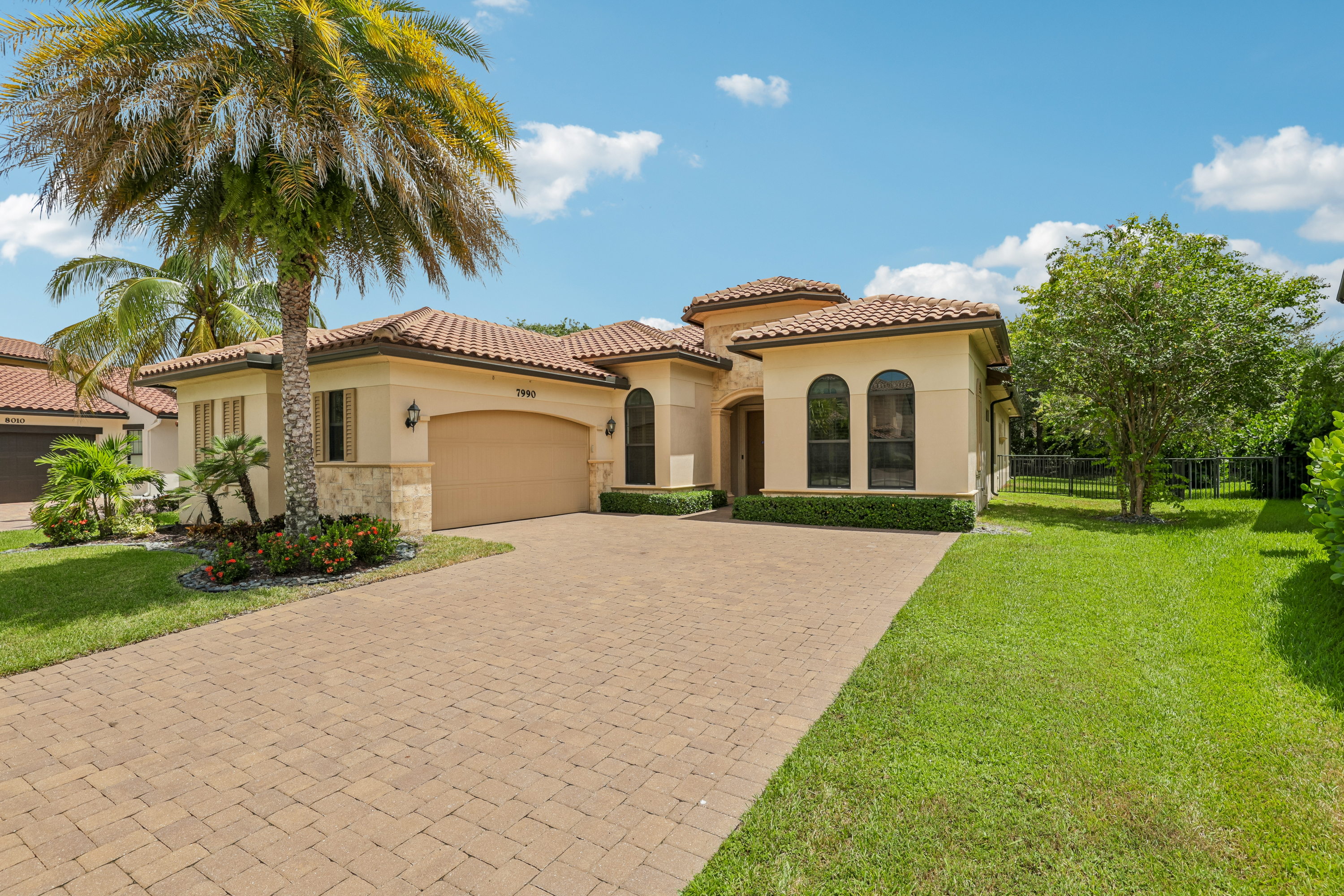 Photo 118 of 124 of 7990 NW 112th Ter, Parkland, FL