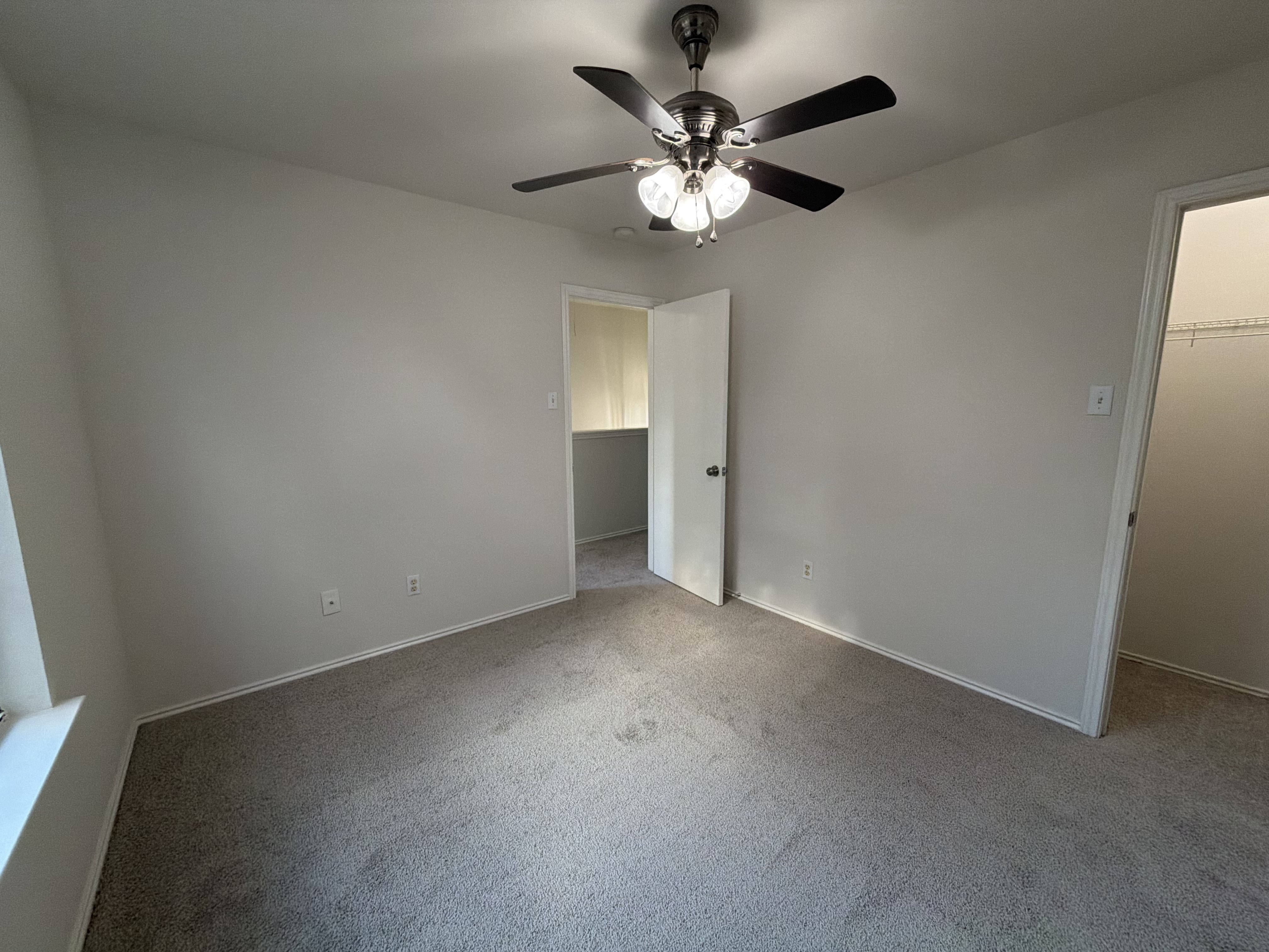 Photo 17 of 29 of 11521 Melstone Dr, Manor, TX