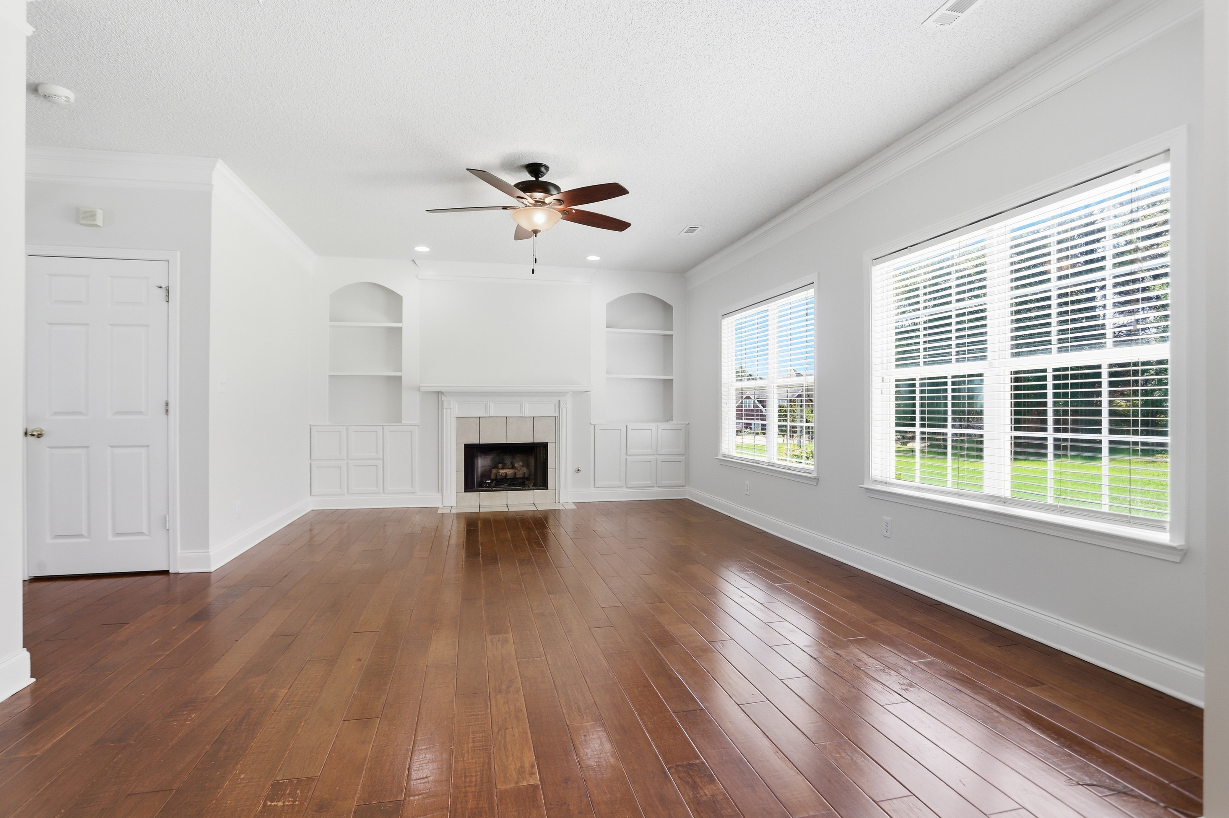Photo 13 of 42 of 640 Autumn Leaf Cir, McDonough, GA