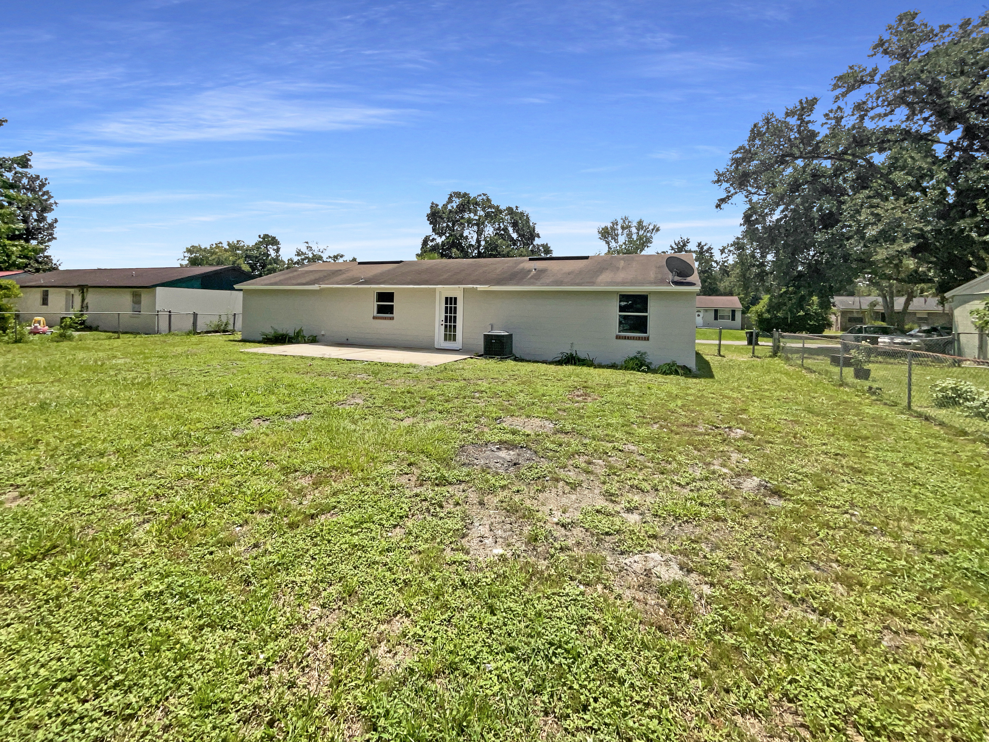 Photo 8 of 19 of 2772 Commanche Ave, Orange Park, FL