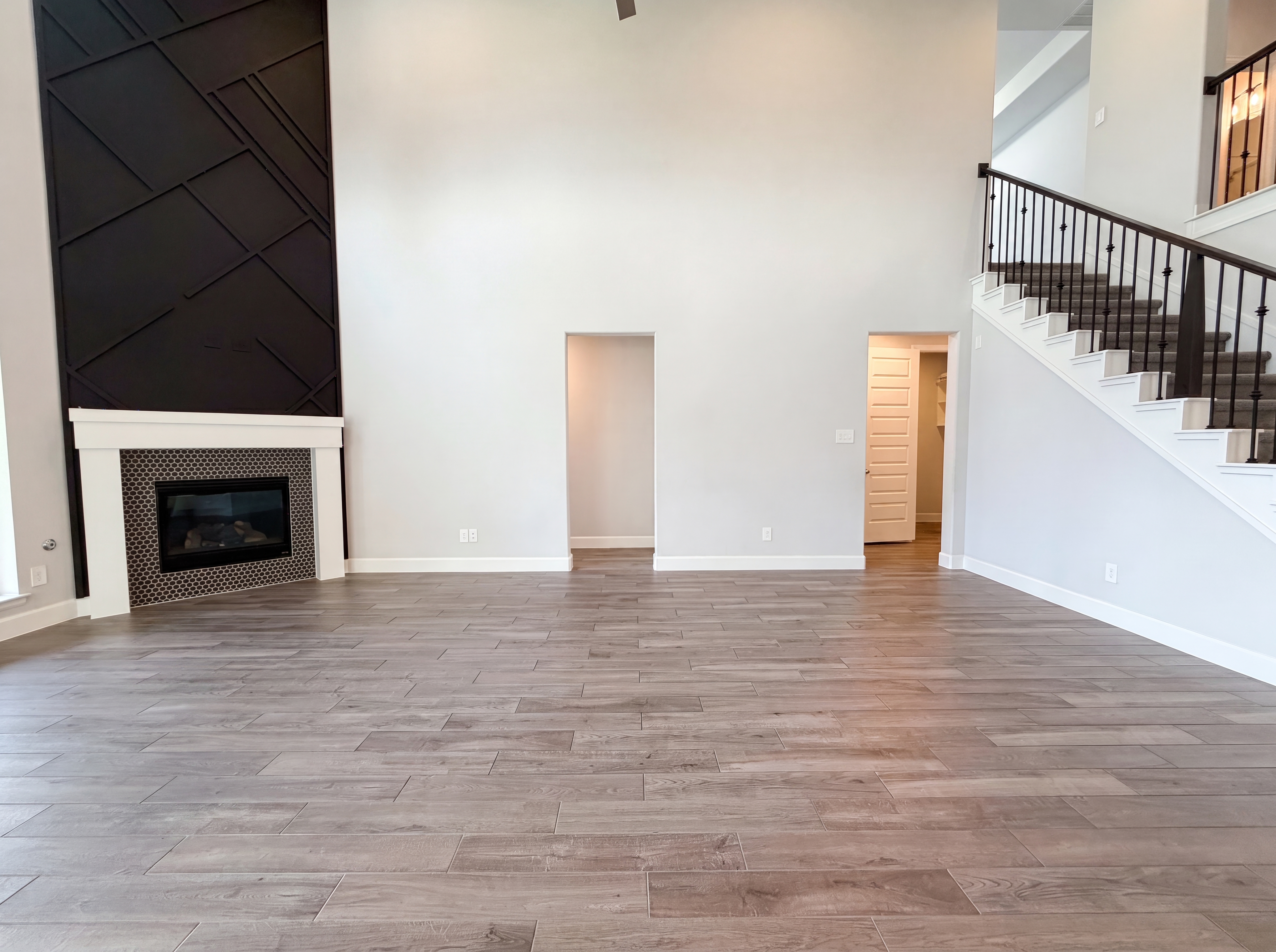 Photo 21 of 29 of 15418 Legacy Park Way, Pinehurst, TX