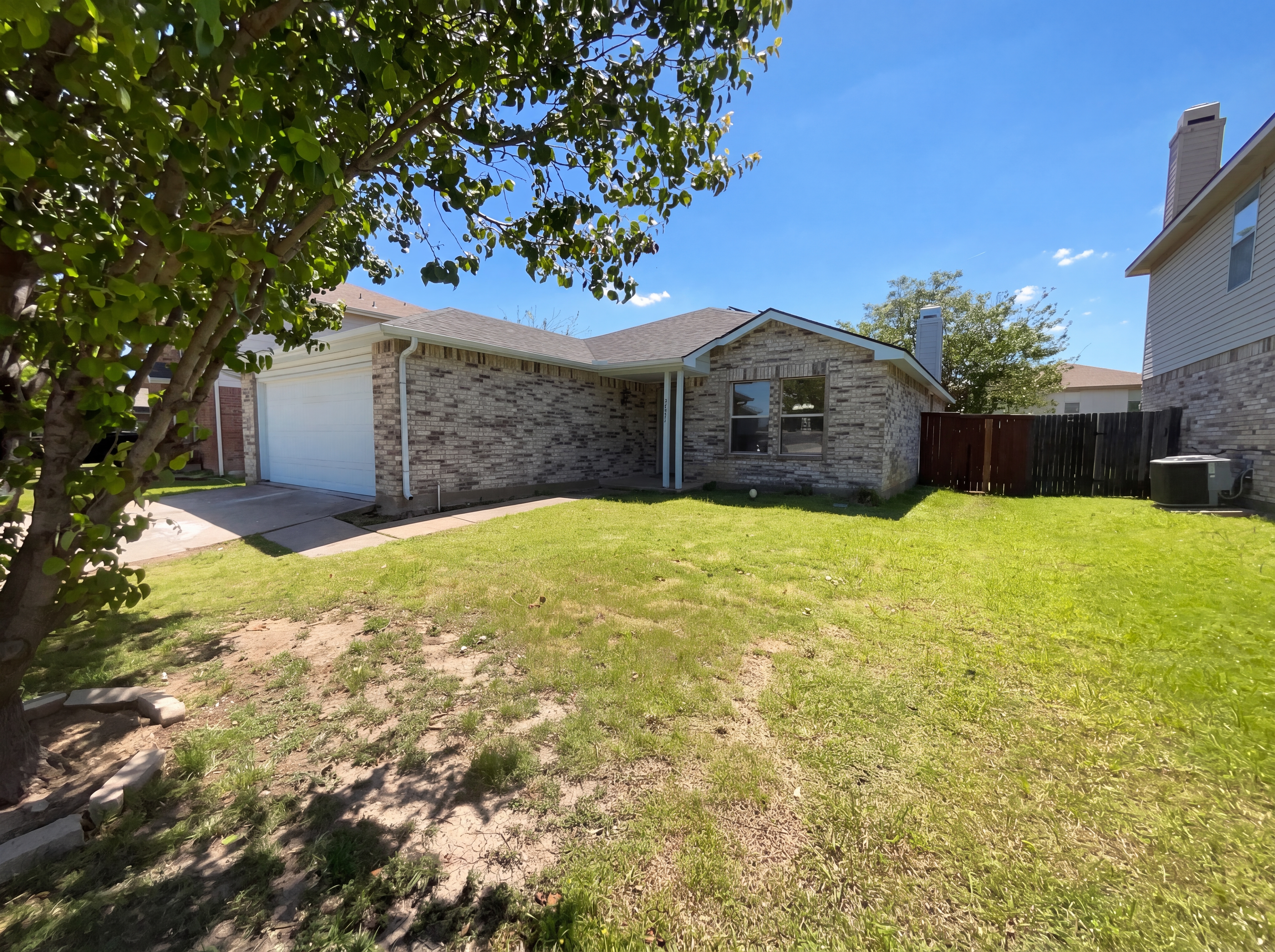 Photo 8 of 16 of 2232 Bradford Pear Dr, Little Elm, TX
