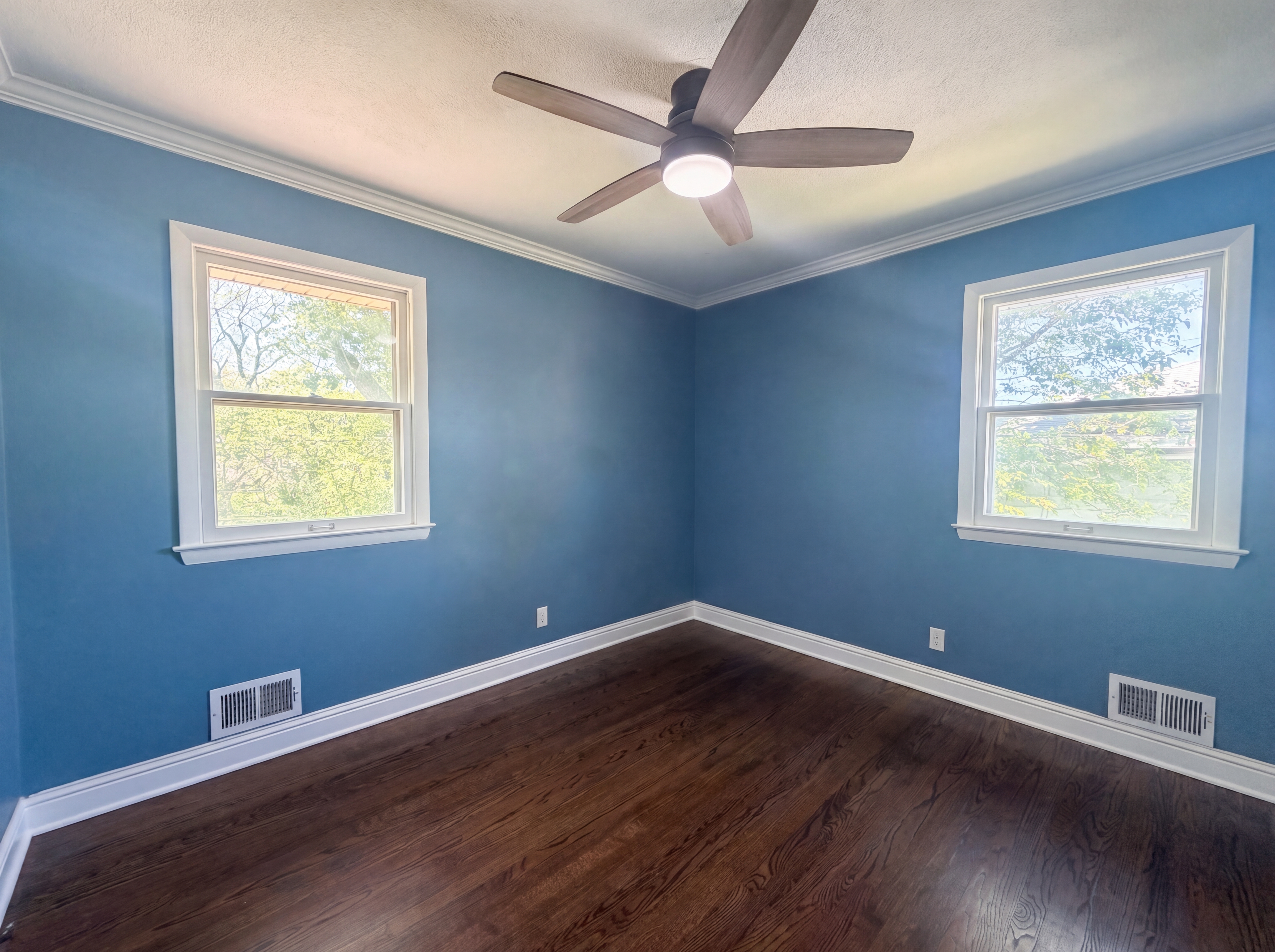 Photo 9 of 18 of 9716 Hardesty Ave, Kansas City, MO
