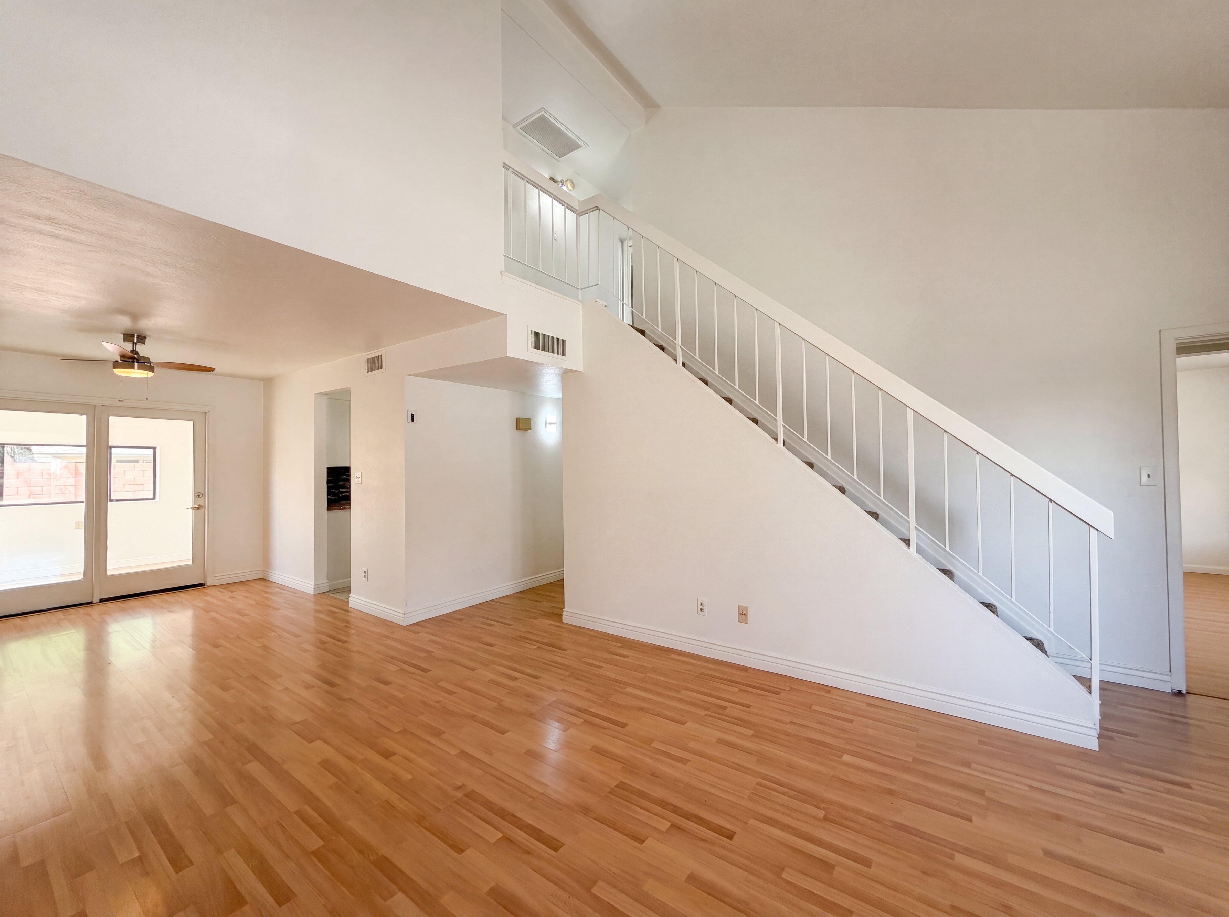 Photo 6 of 26 of 4260 E Vineyard Rd, Phoenix, AZ
