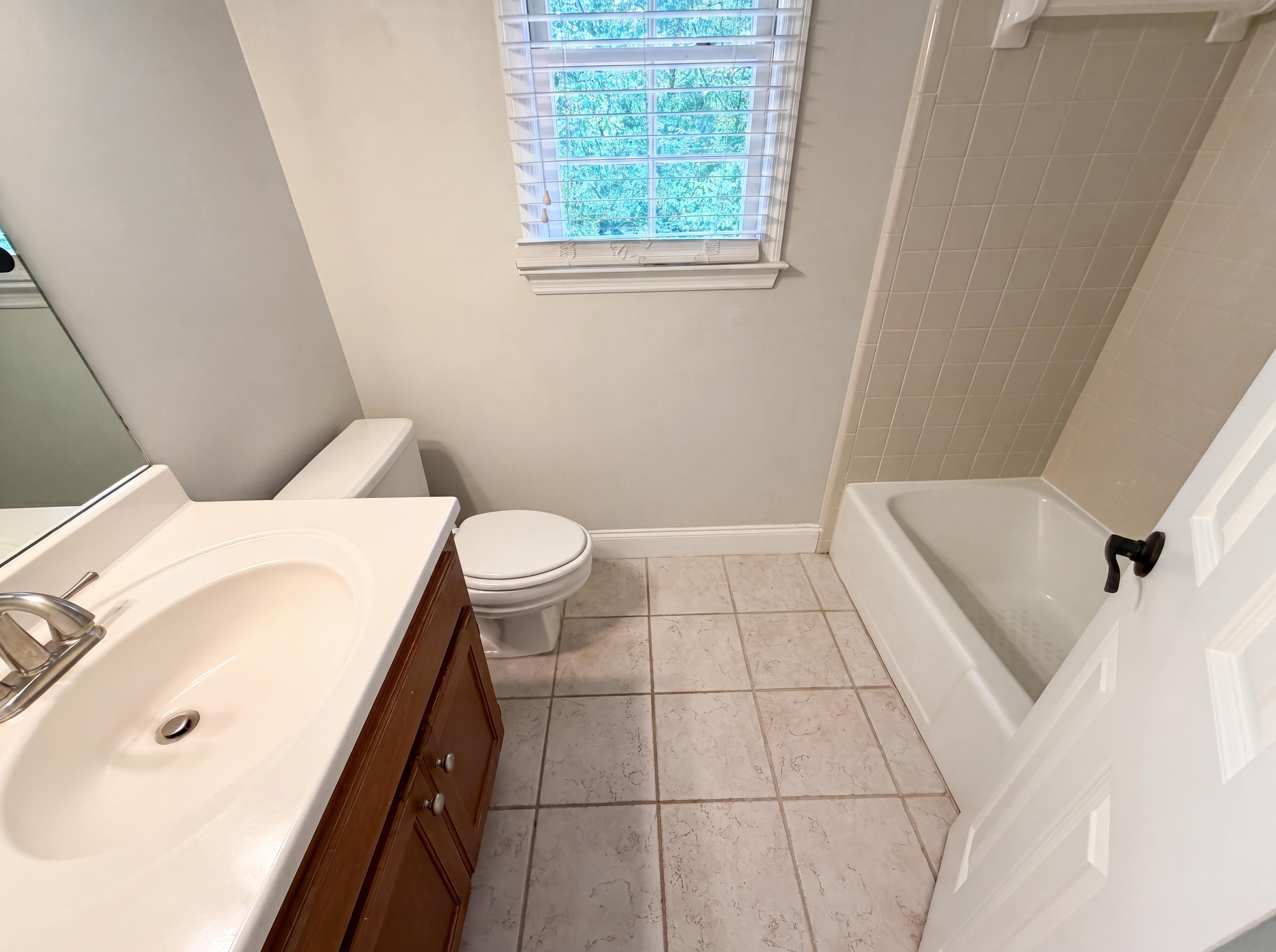 Photo 6 of 23 of 3514 Nettle Ln NE, Roswell, GA