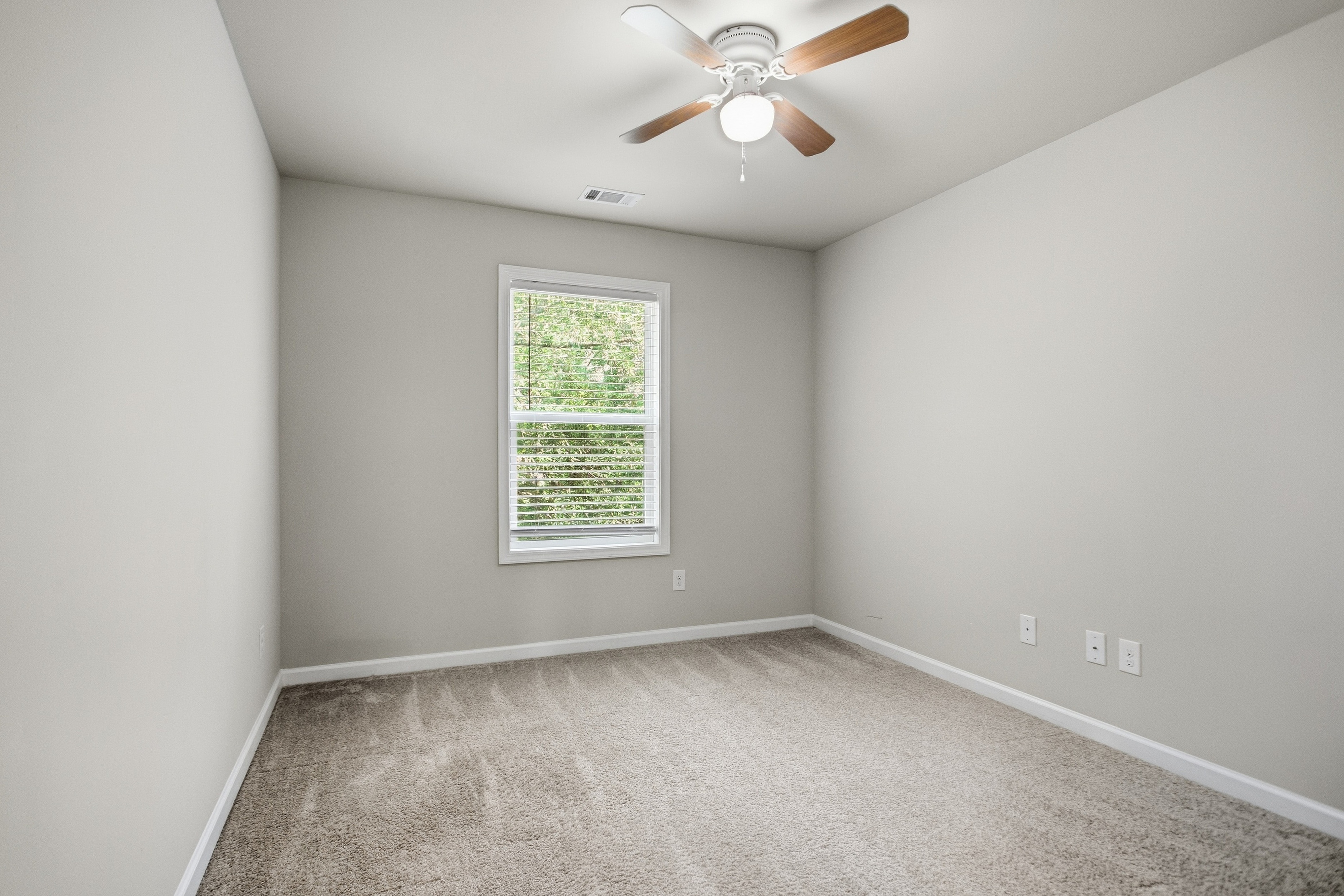 Photo 36 of 67 of 2878 Oak Springs Dr, Statham, GA