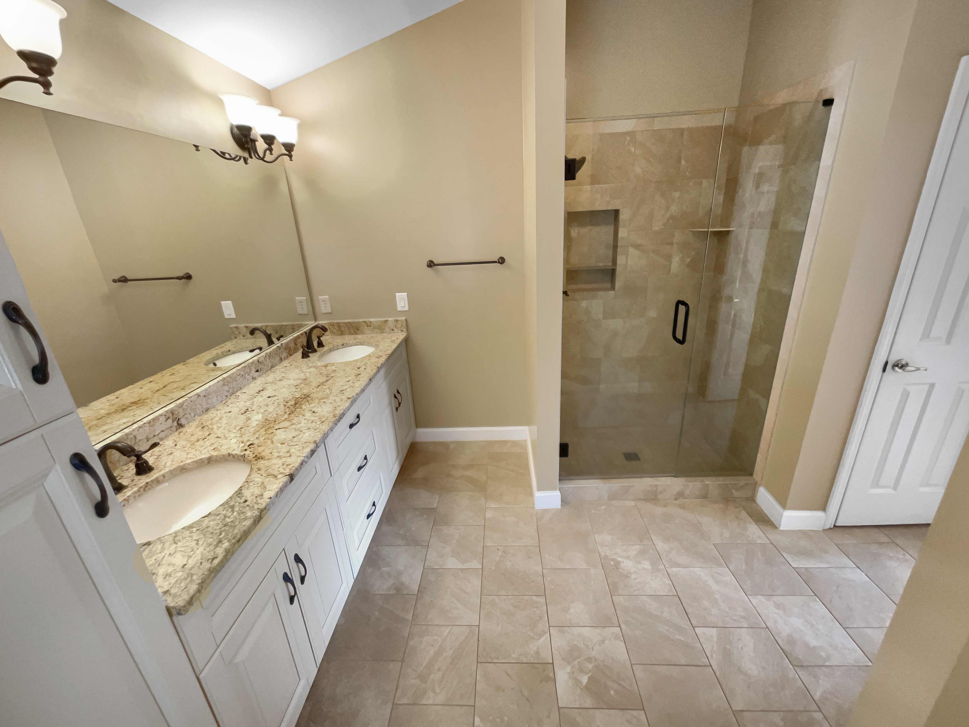 Photo 41 of 68 of 1370 Providence Dr, Lawrenceville, GA