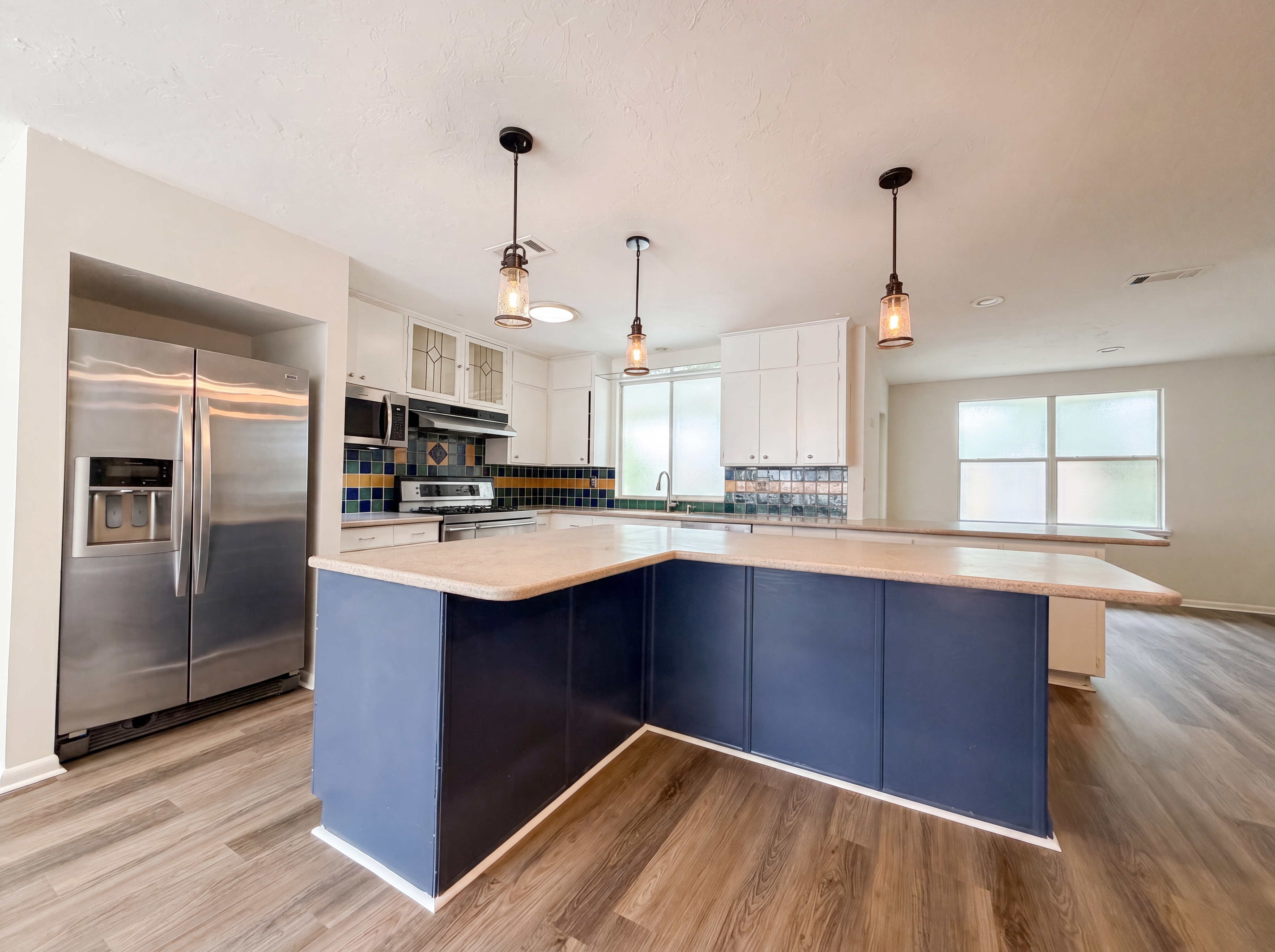 Photo 2 of 29 of 4412 Travelers Rd, Jacksonville, FL