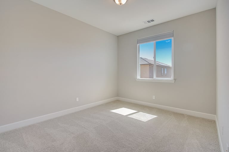Photo 23 of 30 - 1914 Herrera Dr, Woodland, CA 95776