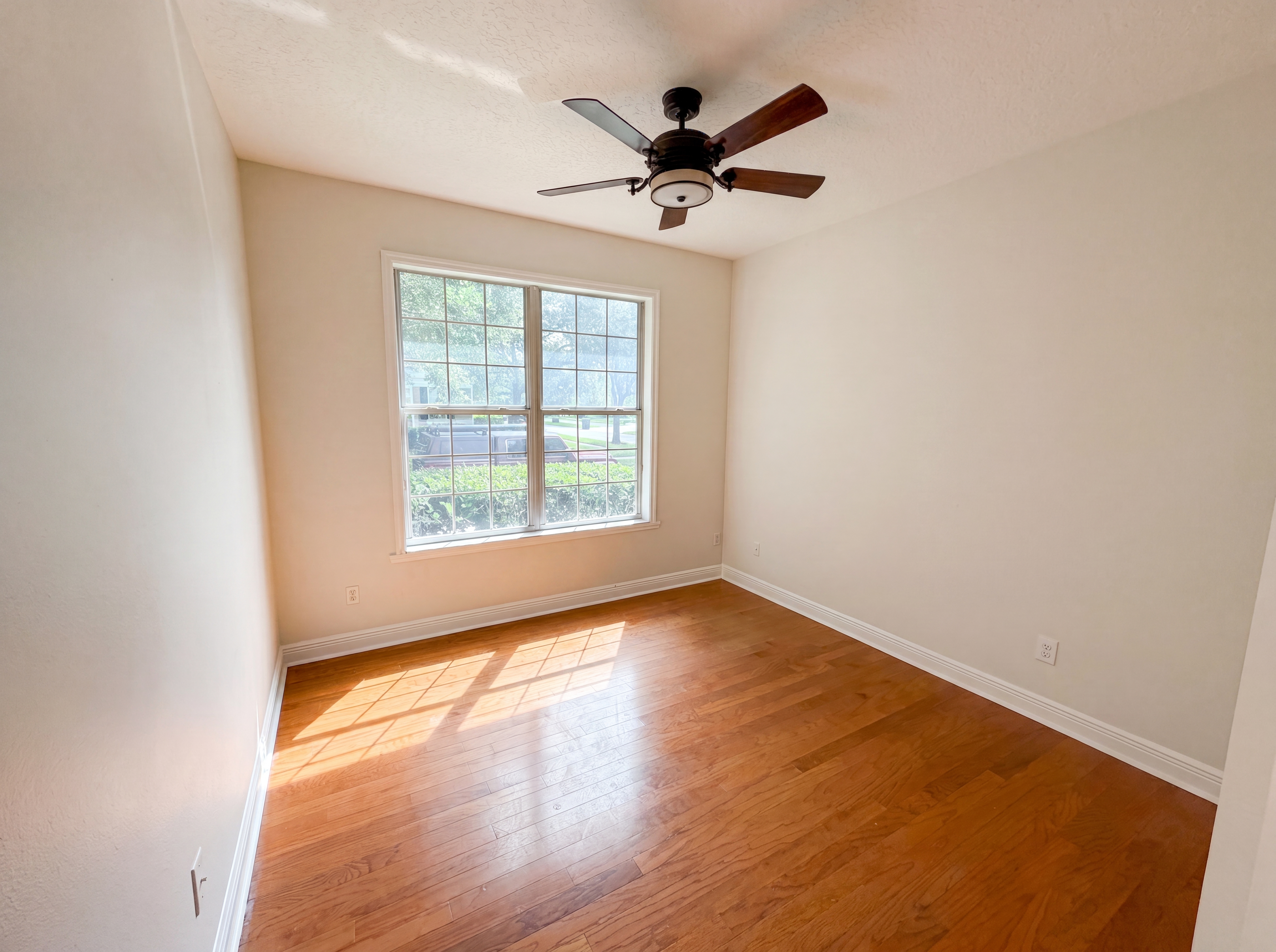 Photo 10 of 34 of 3379 Morelyn Crest Cir, Orlando, FL