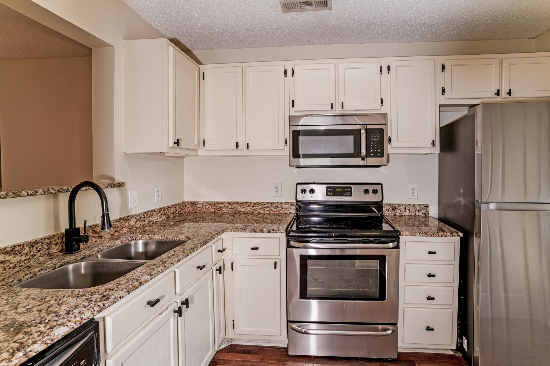 Photo 22 of 43 of 65 Bull River Bluff Dr, Savannah, GA