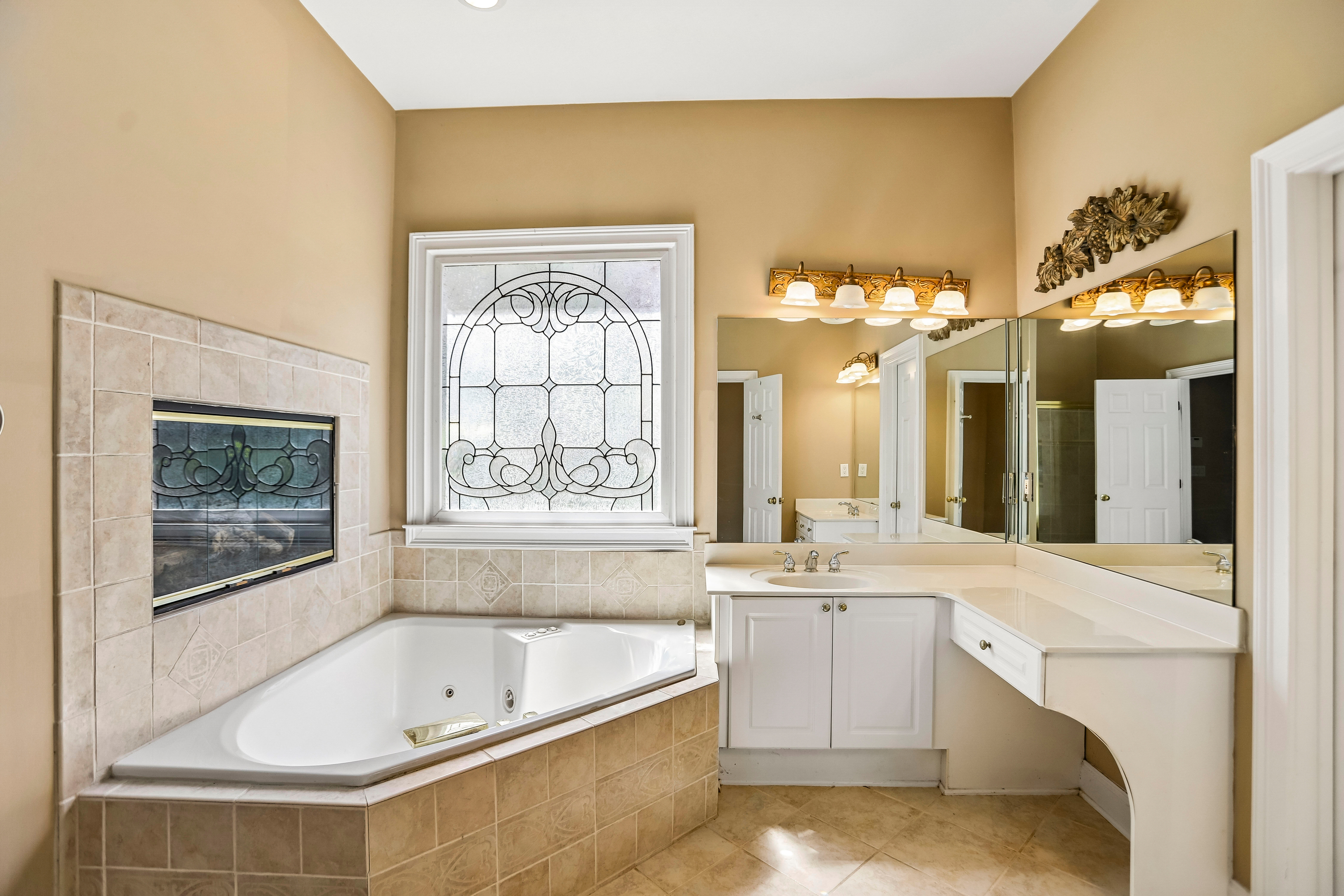 Photo 6 of 38 of 3054 Montclair Cir SE, Smyrna, GA