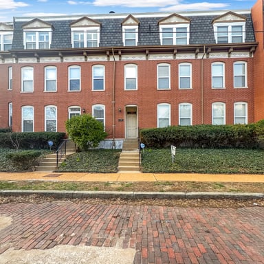 Property photo 1 of 2320 Rutger St # 20D